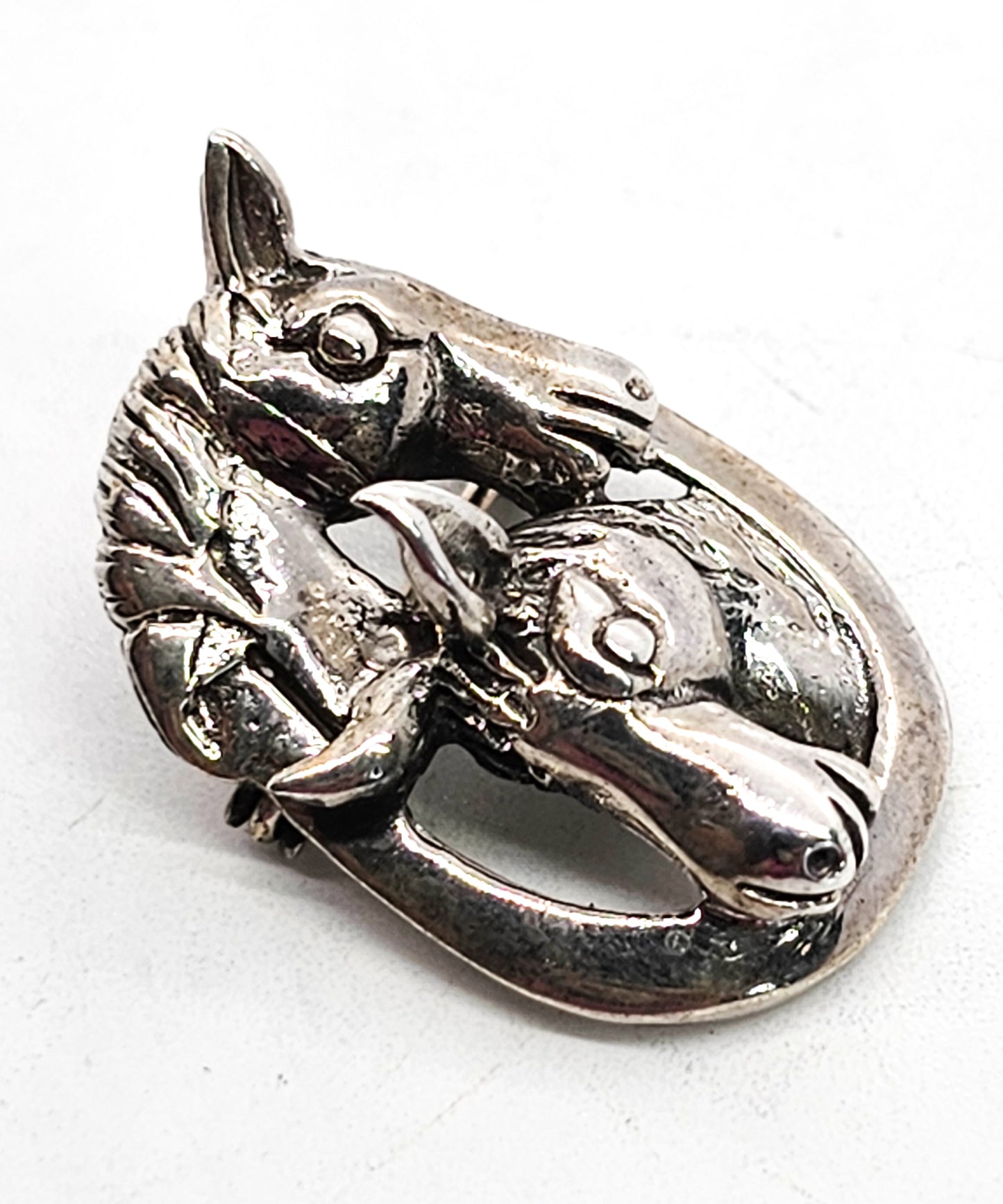 Double horse equestrian framed vintage solid sterling silver brooch
