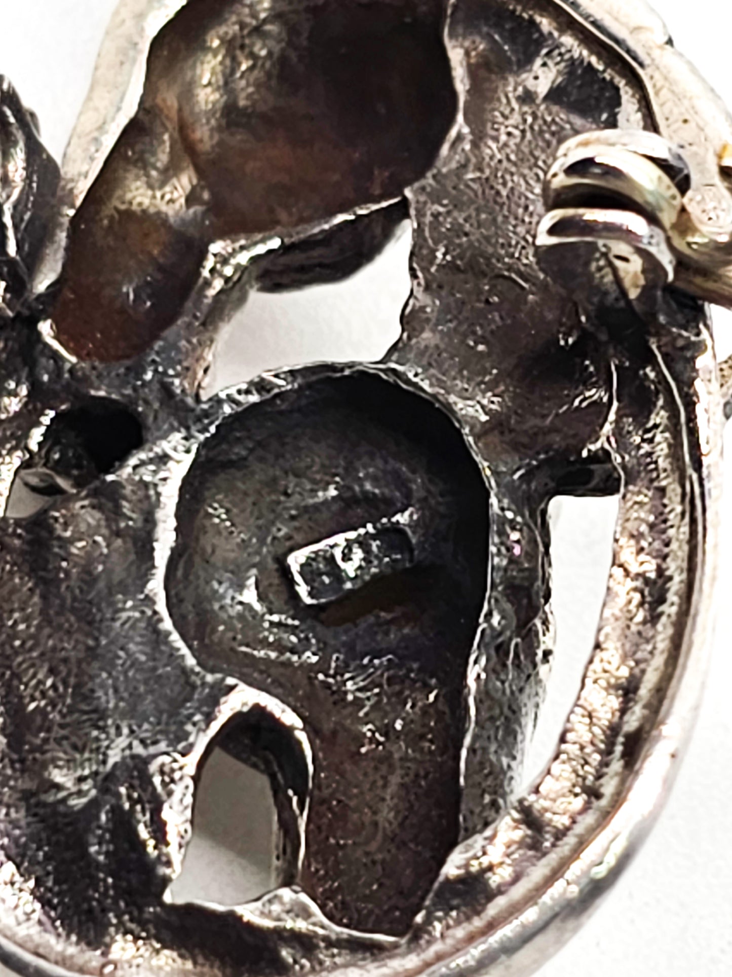 Double horse equestrian framed vintage solid sterling silver brooch