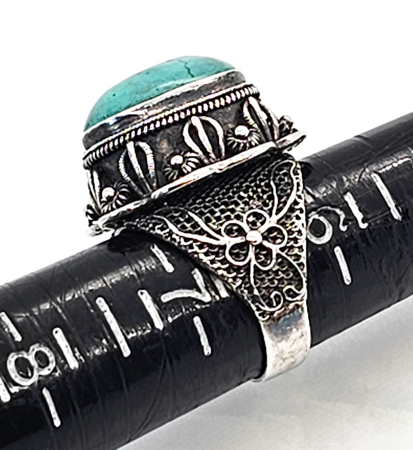 Turquoise filigree large sterling silver gemstone ring signed BJ size 6.5