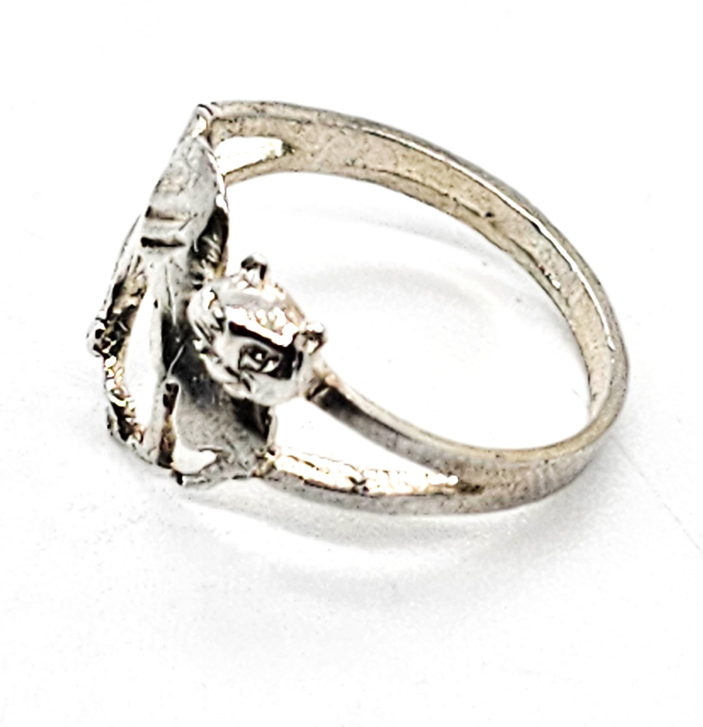 Scaredy cat retro feline split shank open work vintage sterling silver ring size 5