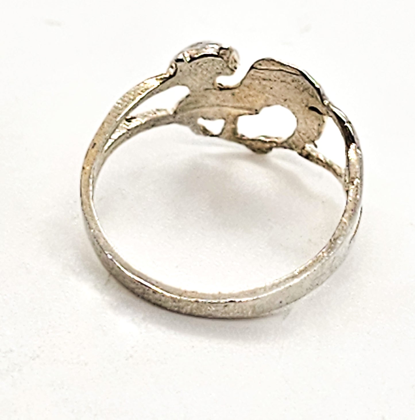 Scaredy cat retro feline split shank open work vintage sterling silver ring size 5