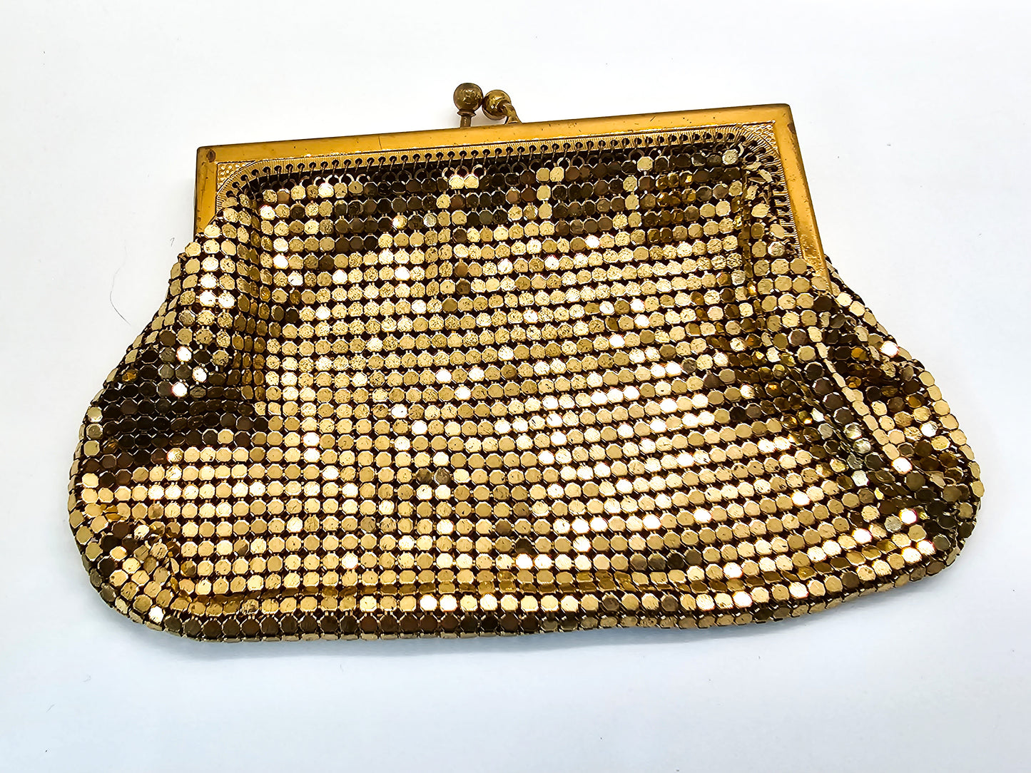 Whiting and Davis mid century vintage gold mesh metal clutch purse 1950's