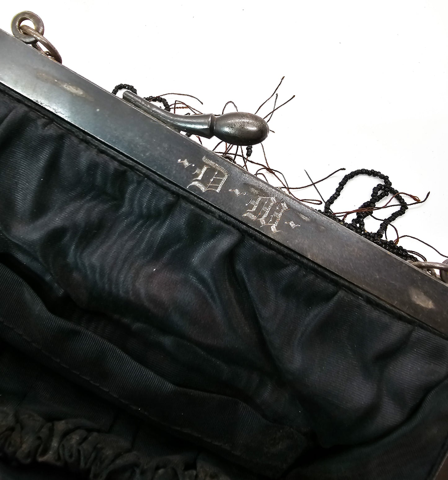 Victorian 19th century black beaded silver plated antique purse