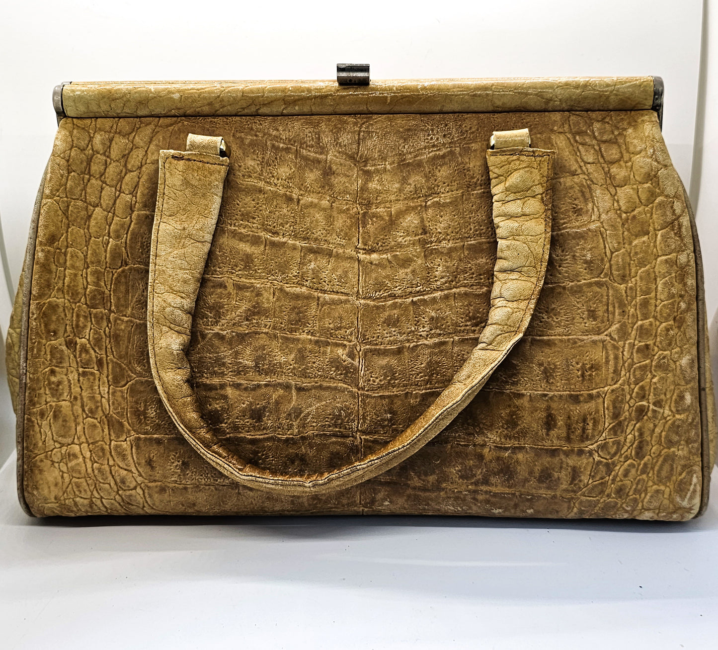 Crocodile light tan vintage retro genuine leather handbag purse