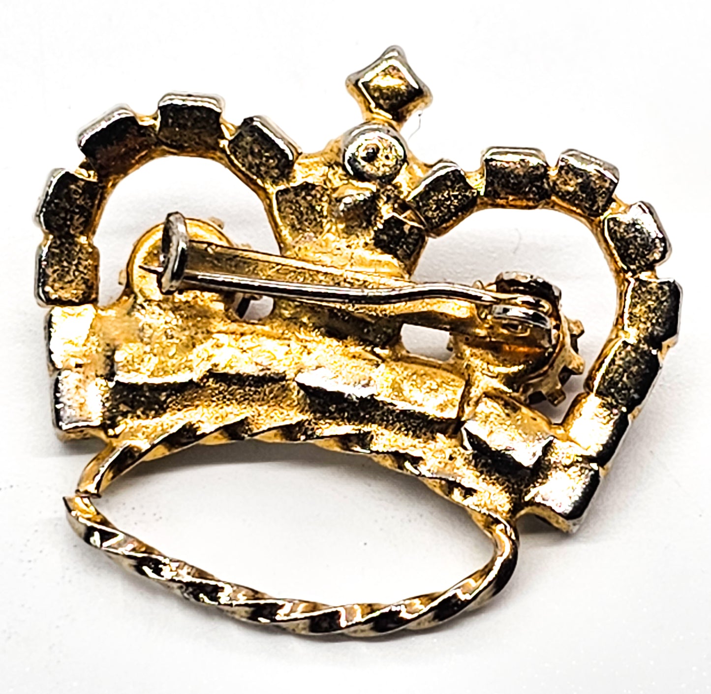 Rhinestone crown pink and clear gold toned vintage coronation brooch