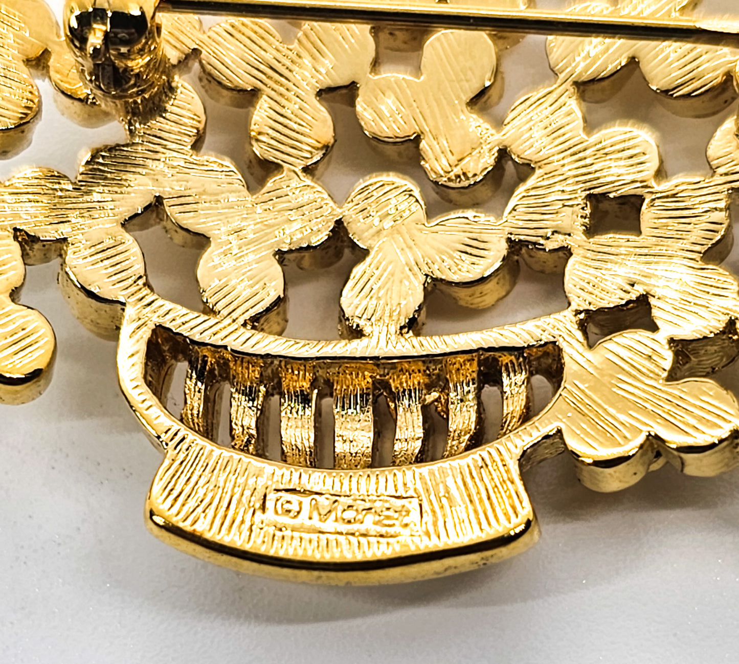 Monet bouquet flowers in basket gold toned vintage signed brooch pin