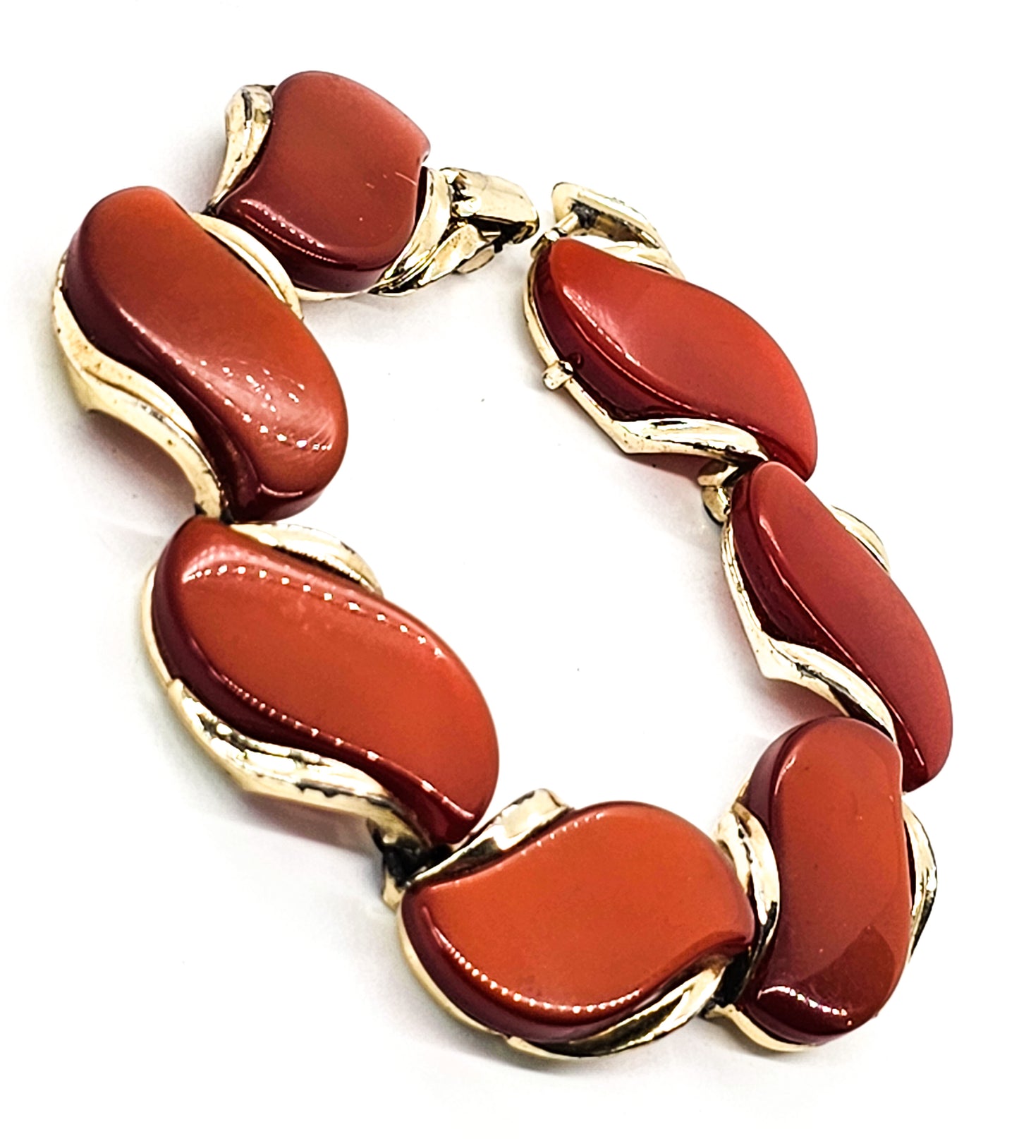 Lisner Thermoset gold toned vintage signed mid century bracelet