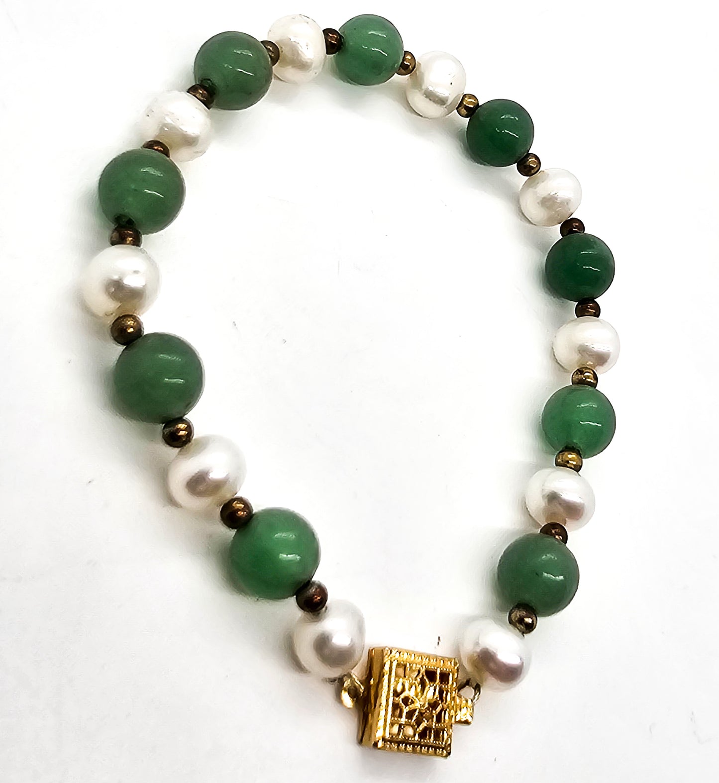 Nephrite Jade and White Freshwater Pearl 14k gold filled bracelet