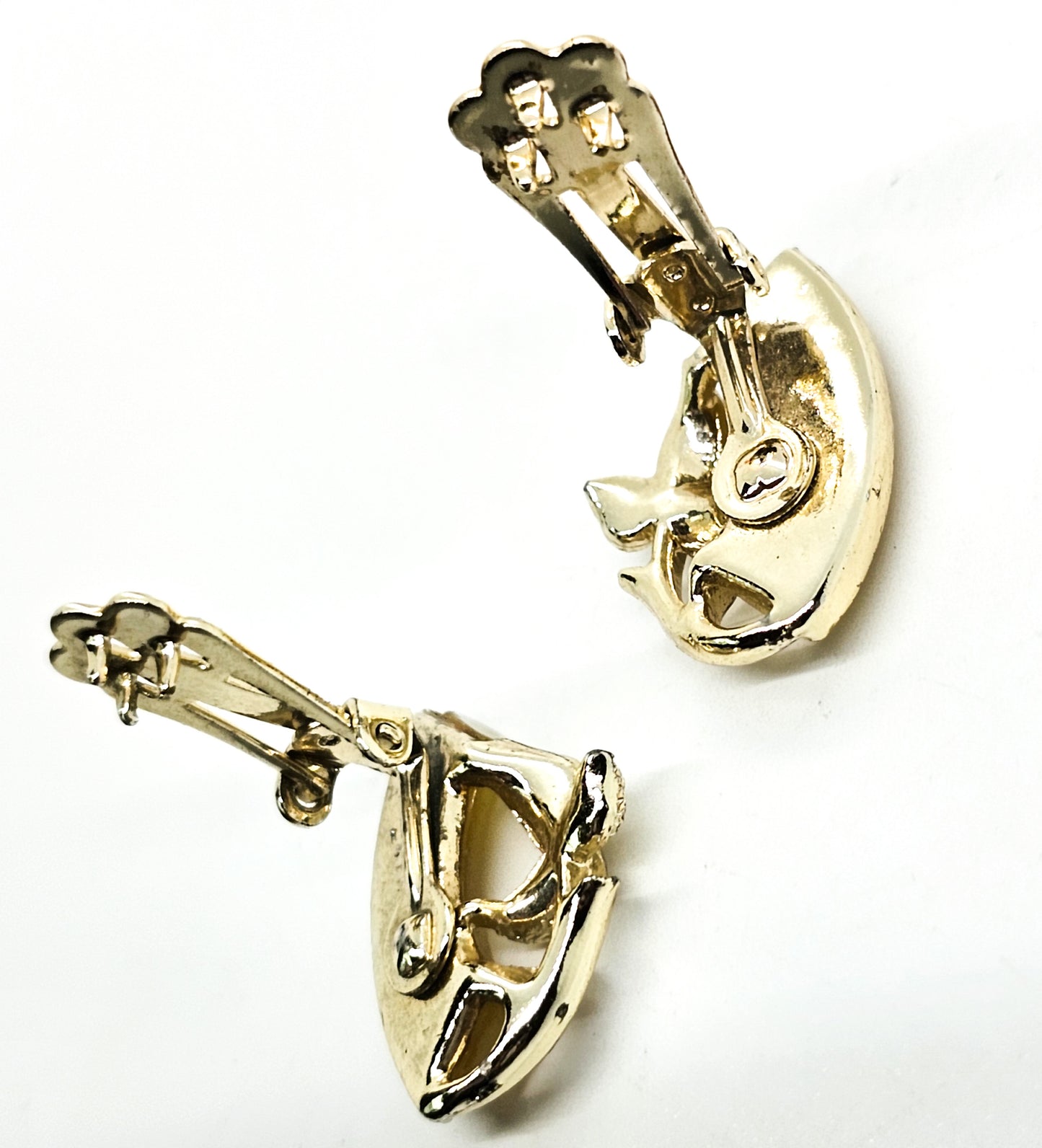 Yellow Lucite gold toned ivy leaf vintage mid century shoe clips accents