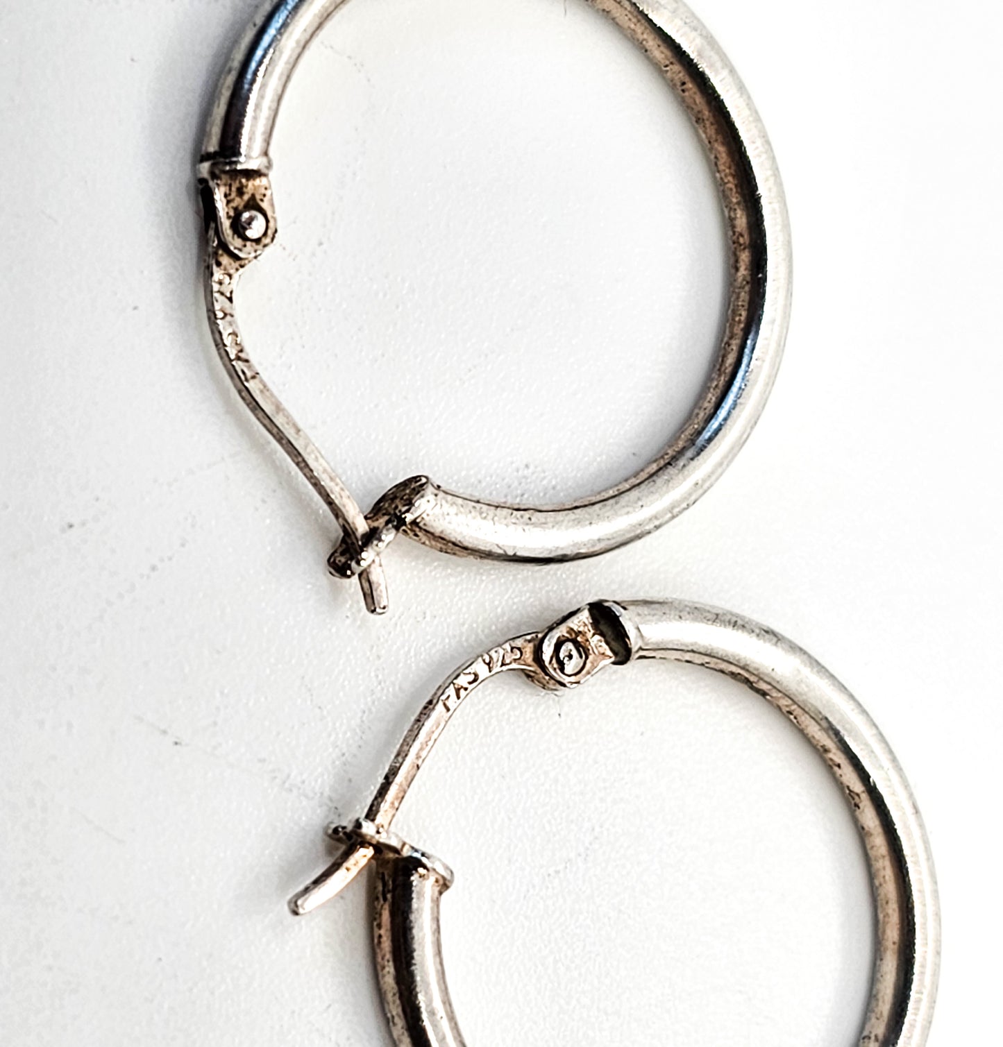 FAS sterling silver lever back 3/4ths of an inch signed vintage hoop earrings