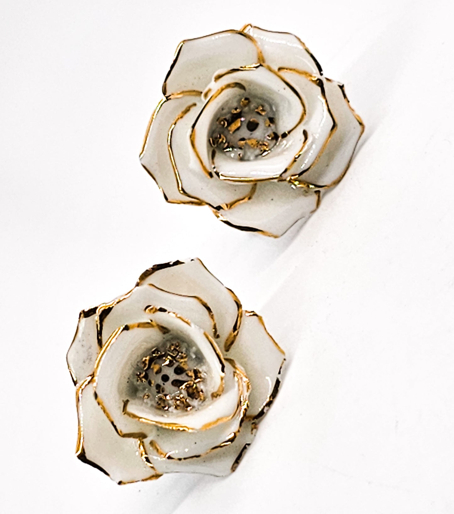 24kt gold rimmed antique white china rose screw back earrings