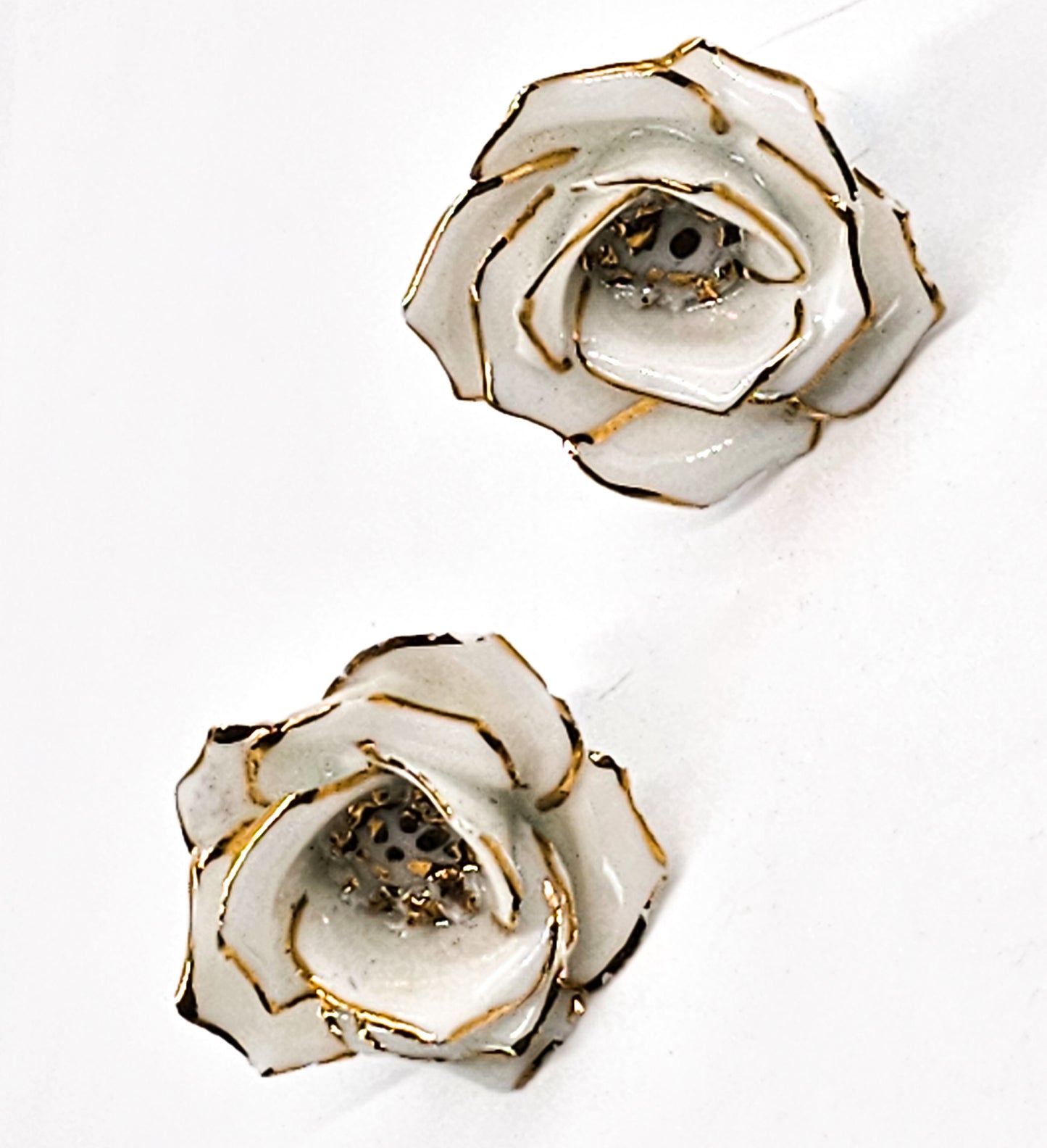 24kt gold rimmed antique white china rose screw back earrings