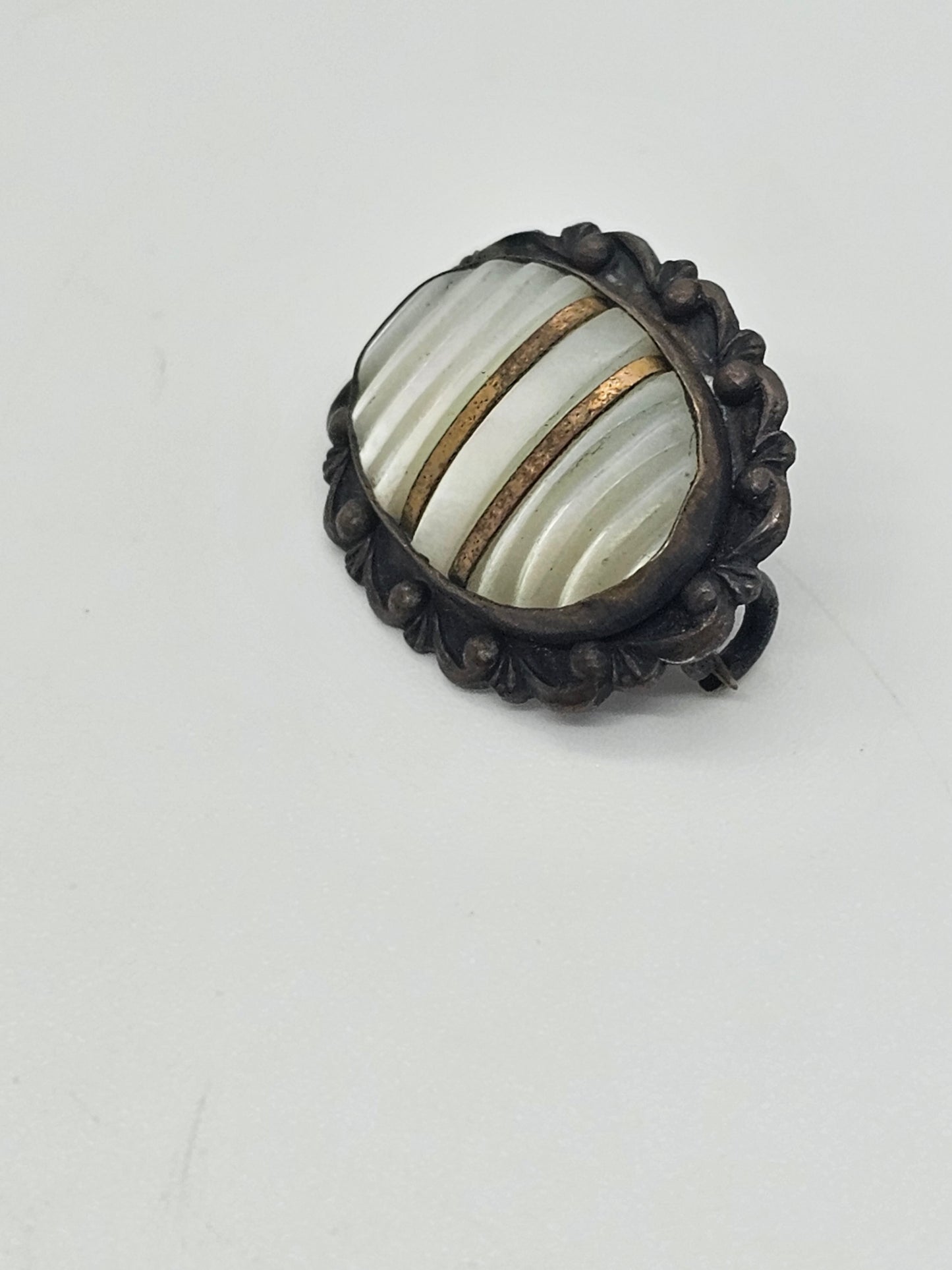Victorian Mother of pearl ribbed dainty small gold filled antique brooch