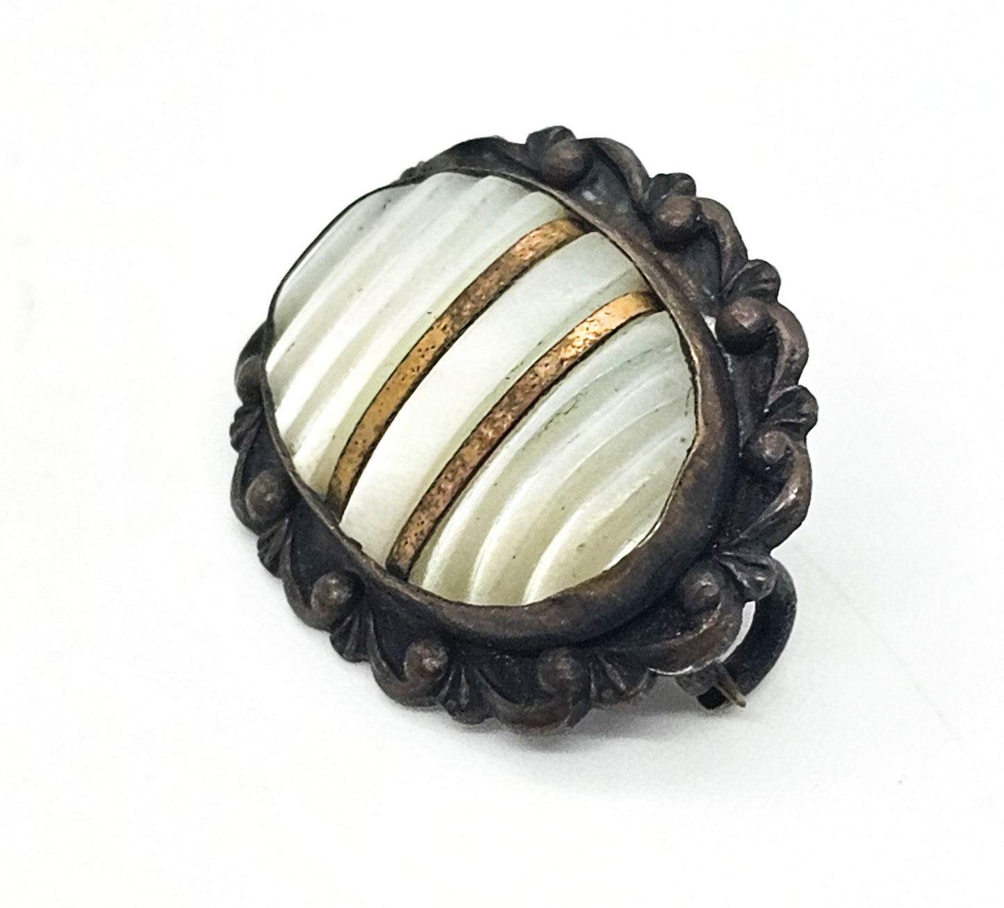 Victorian Mother of pearl ribbed dainty small gold filled antique brooch