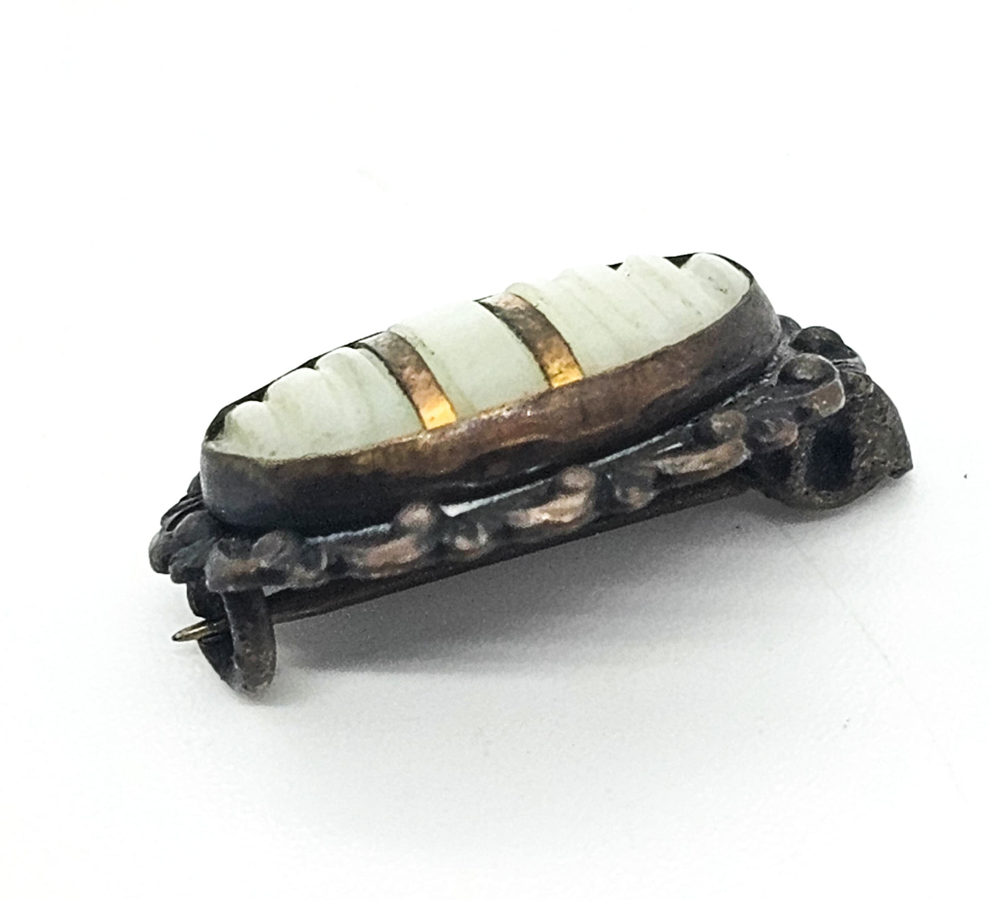 Victorian Mother of pearl ribbed dainty small gold filled antique brooch
