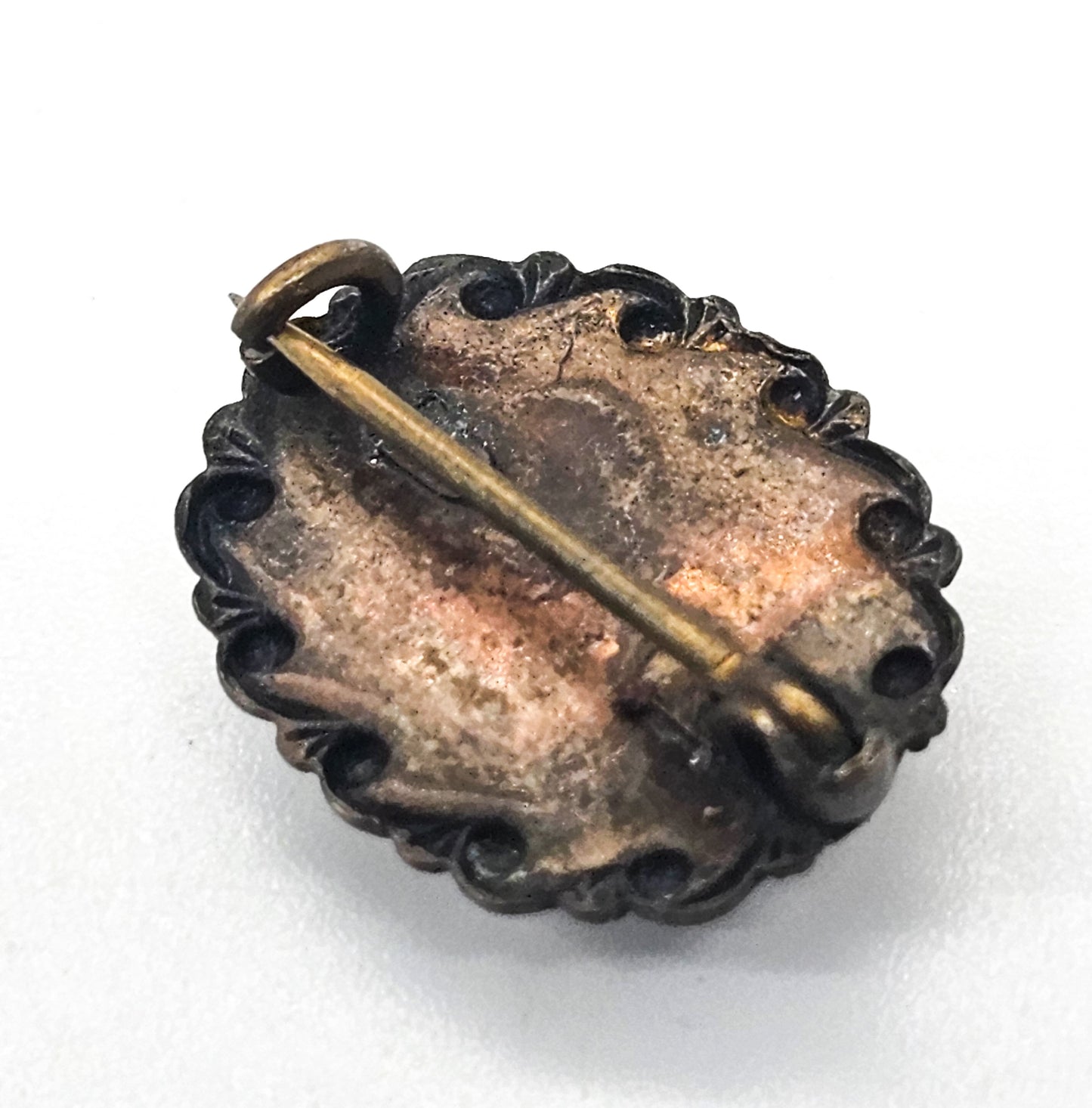 Victorian Mother of pearl ribbed dainty small gold filled antique brooch