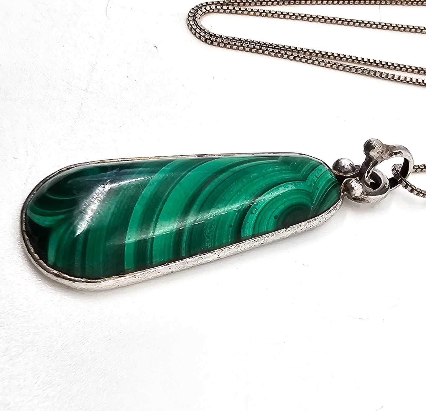 Malachite gemstone handcrafted artisan sterling silver vintage necklace