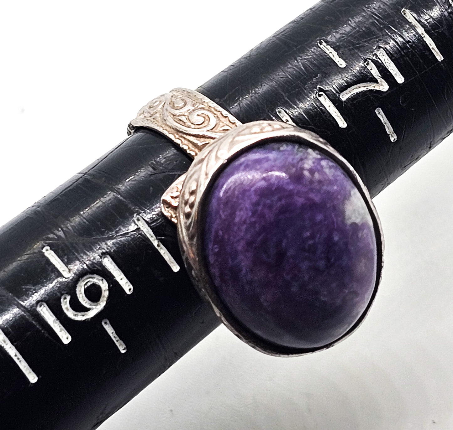 Anna King Large purple gemstone embossed signed sterling silver ring size 8