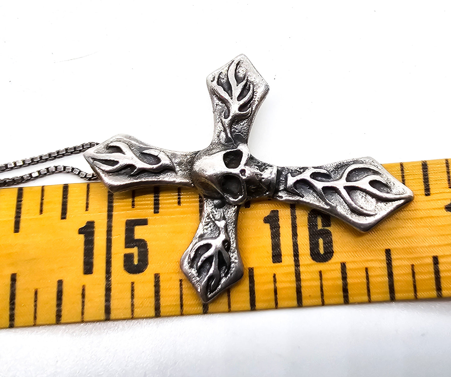 Skull and Cross vintage Gothic Biker 1990's sterling silver pendant necklace