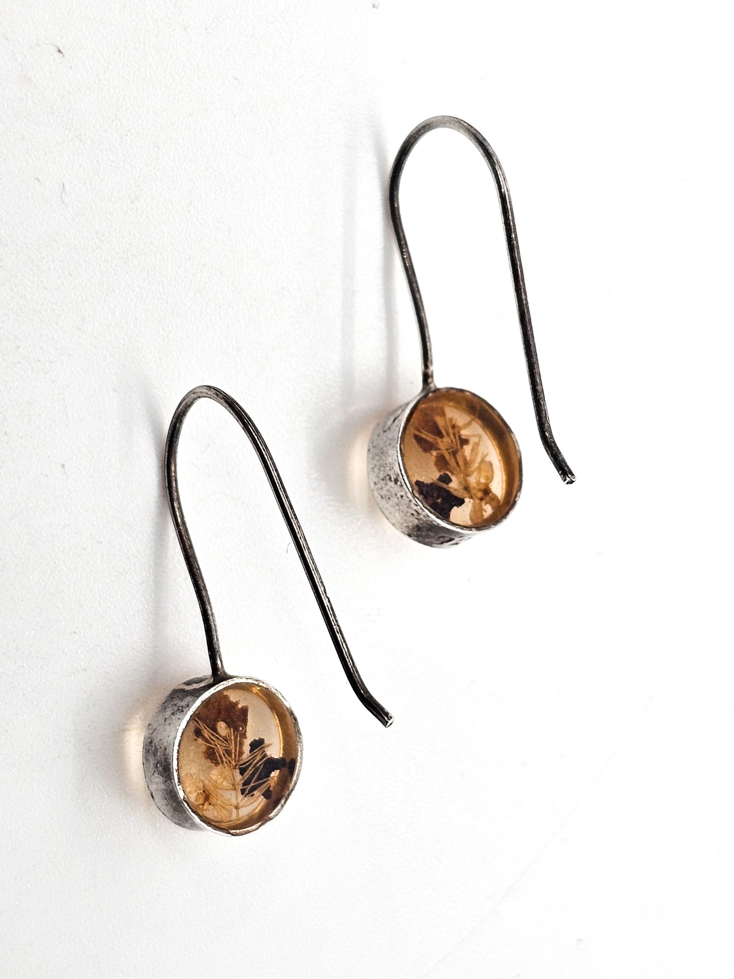 Dried natural flowers in Resin set in sterling silver vintage drop earrings