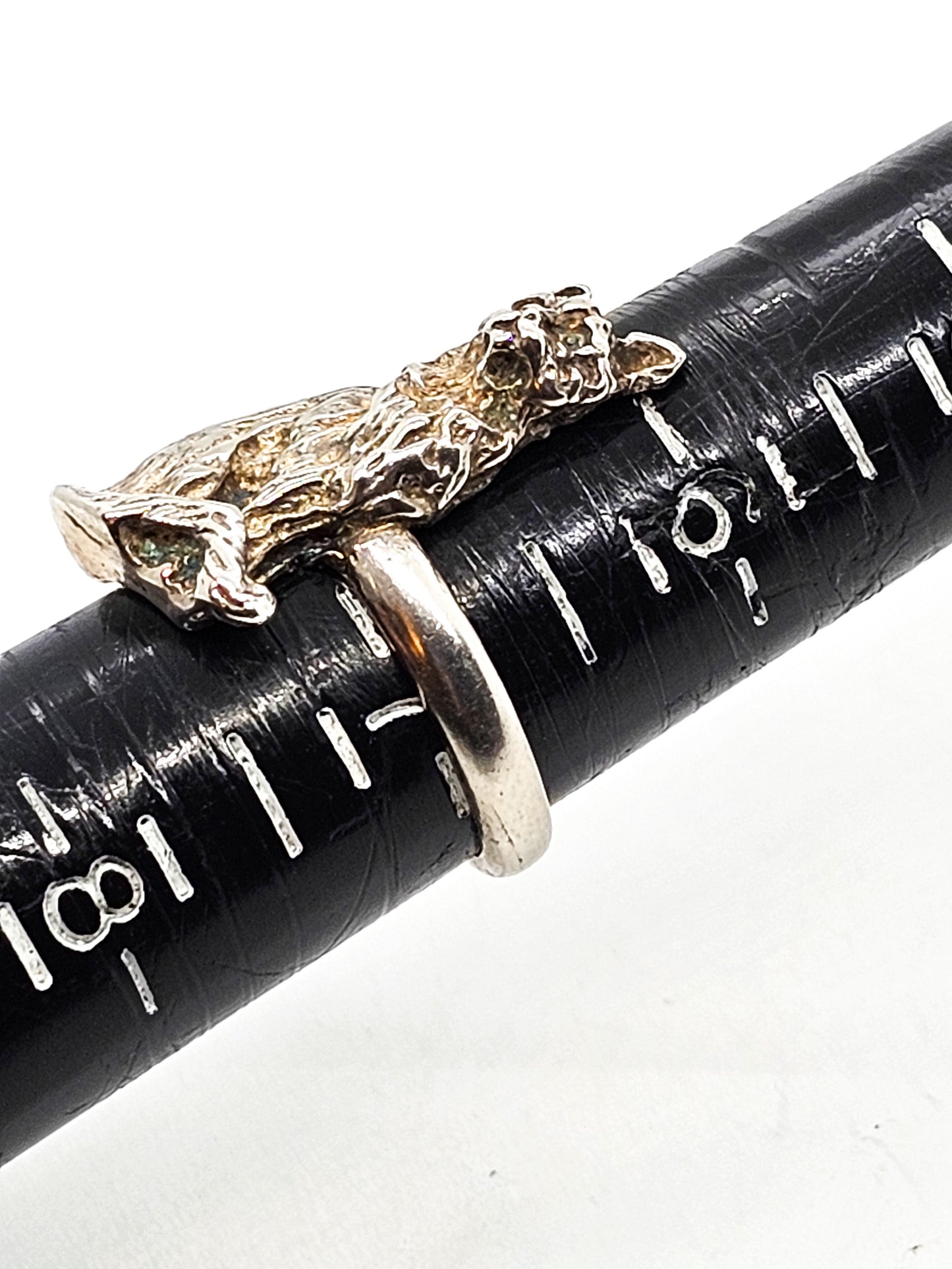 Sitting Pretty Kitty Cat feline figural solid sterling silver vintage ring size 7