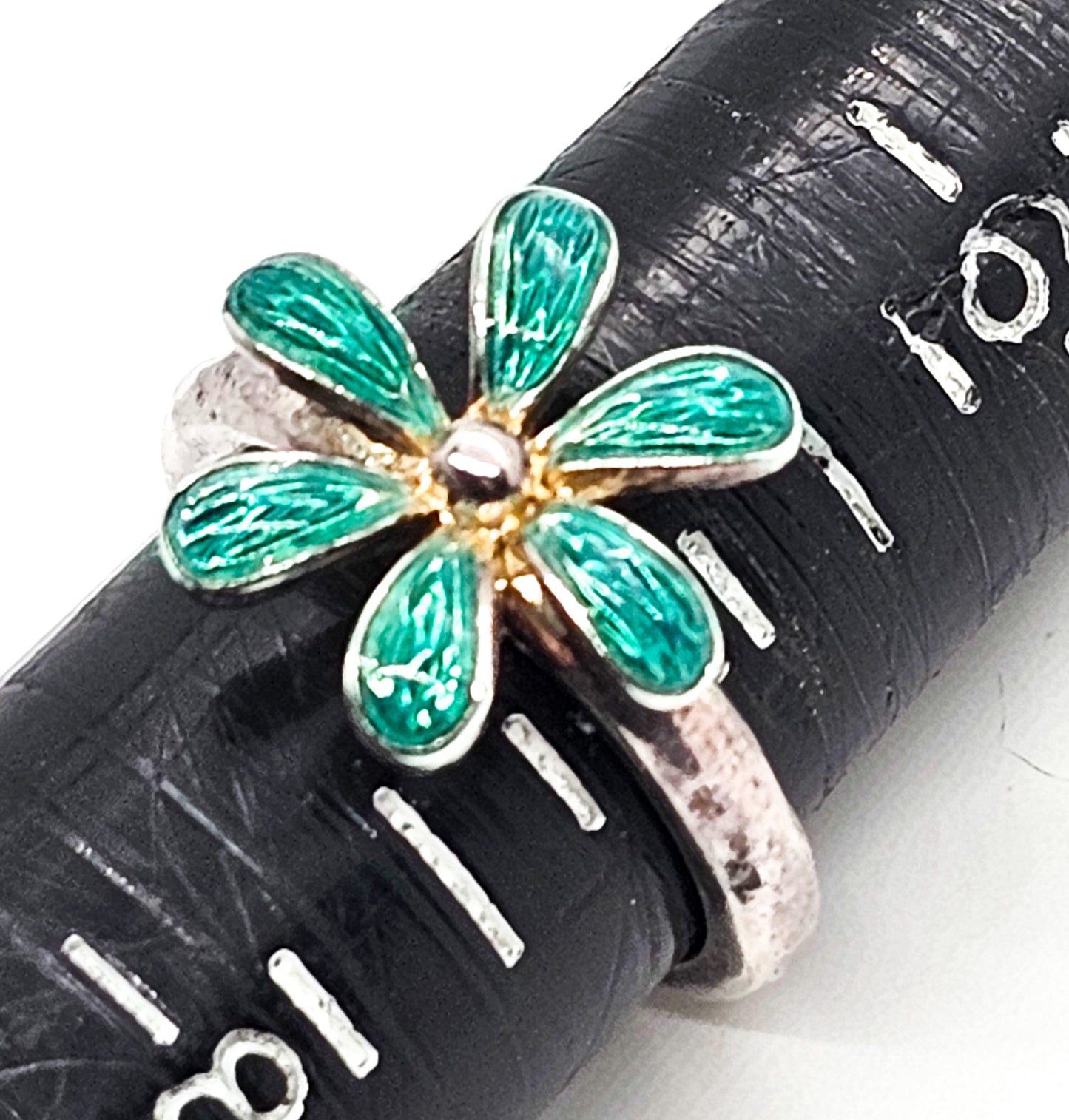 True Hearts green enamel guilloche hammered sterling silver ring size 7