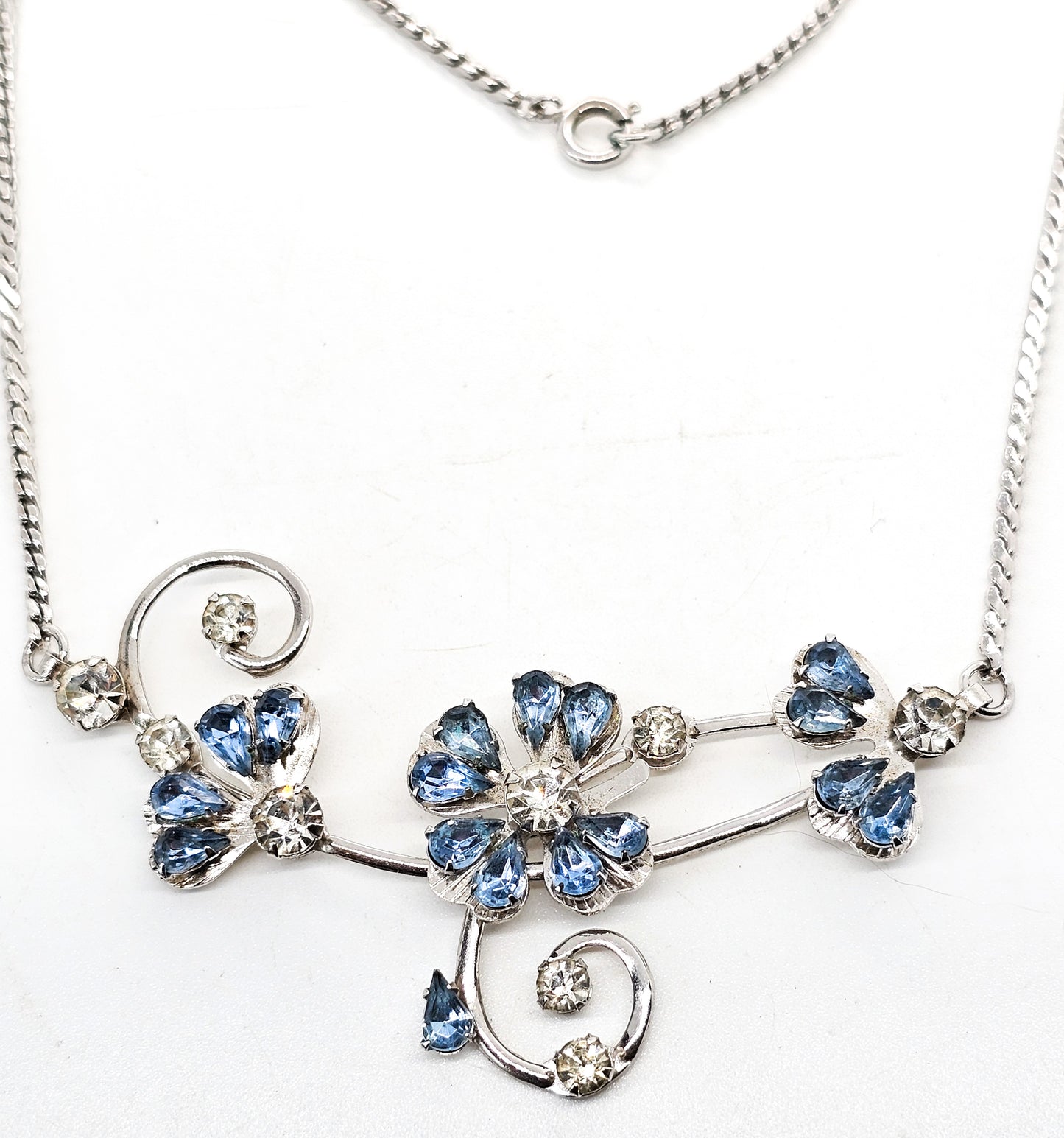 Lucky Clover pear cut blue rhinestone rhodium plated mid century vintage necklace