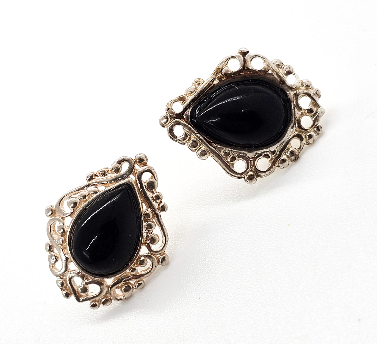 Black onyx open work heart filigree rhodium plated sterling silver vintage stud earrings