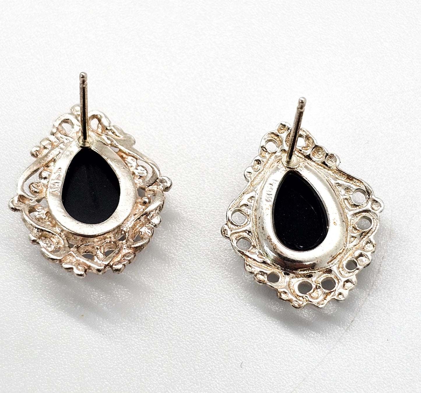 Black onyx open work heart filigree rhodium plated sterling silver vintage stud earrings