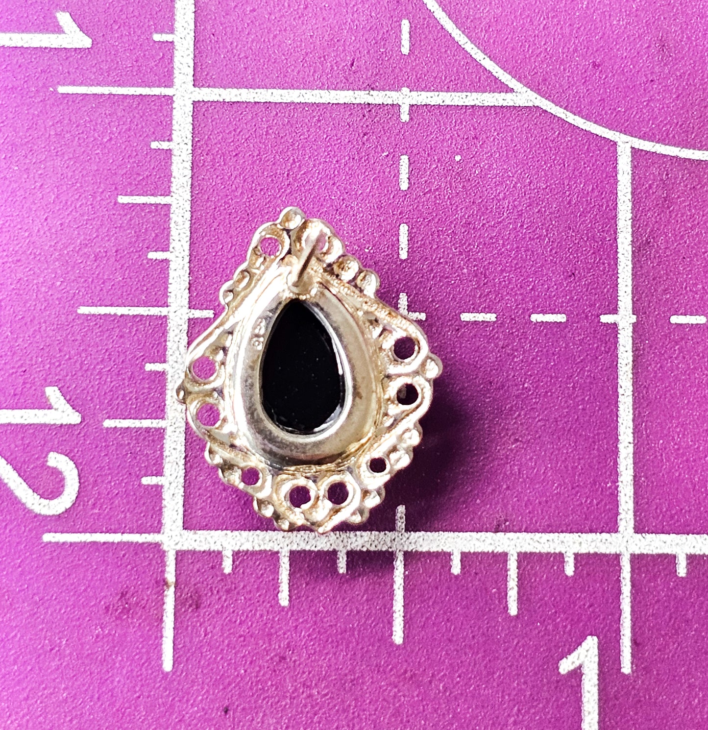 Black onyx open work heart filigree rhodium plated sterling silver vintage stud earrings