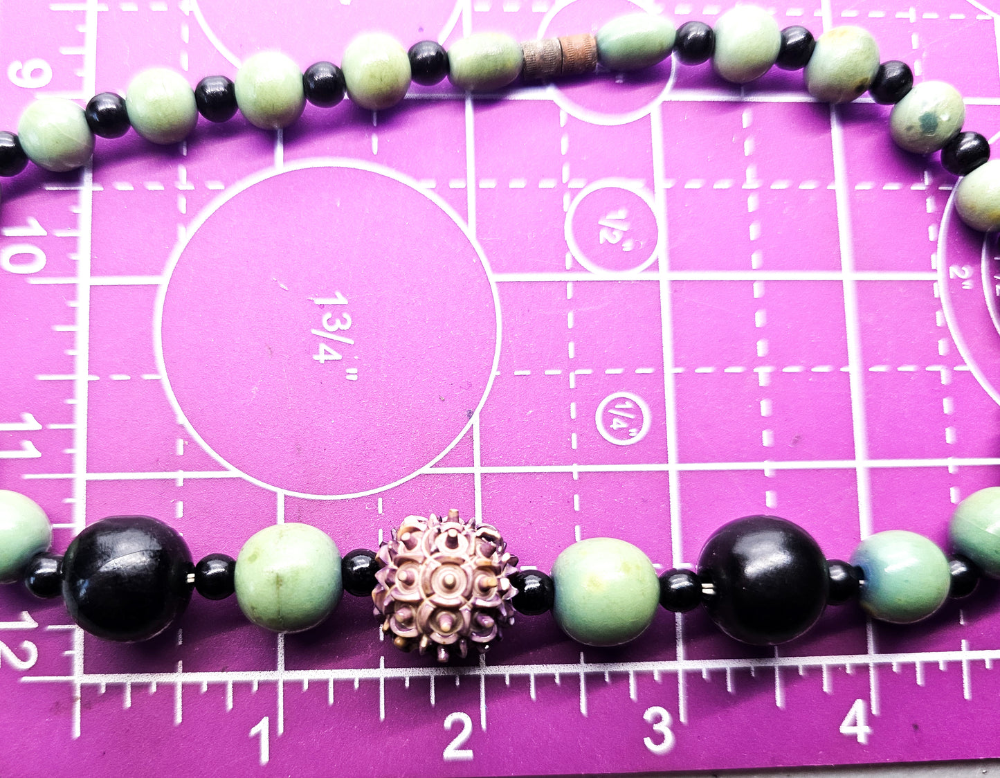 Carved galalith beads Art Deco green and black beaded vintage choker necklace