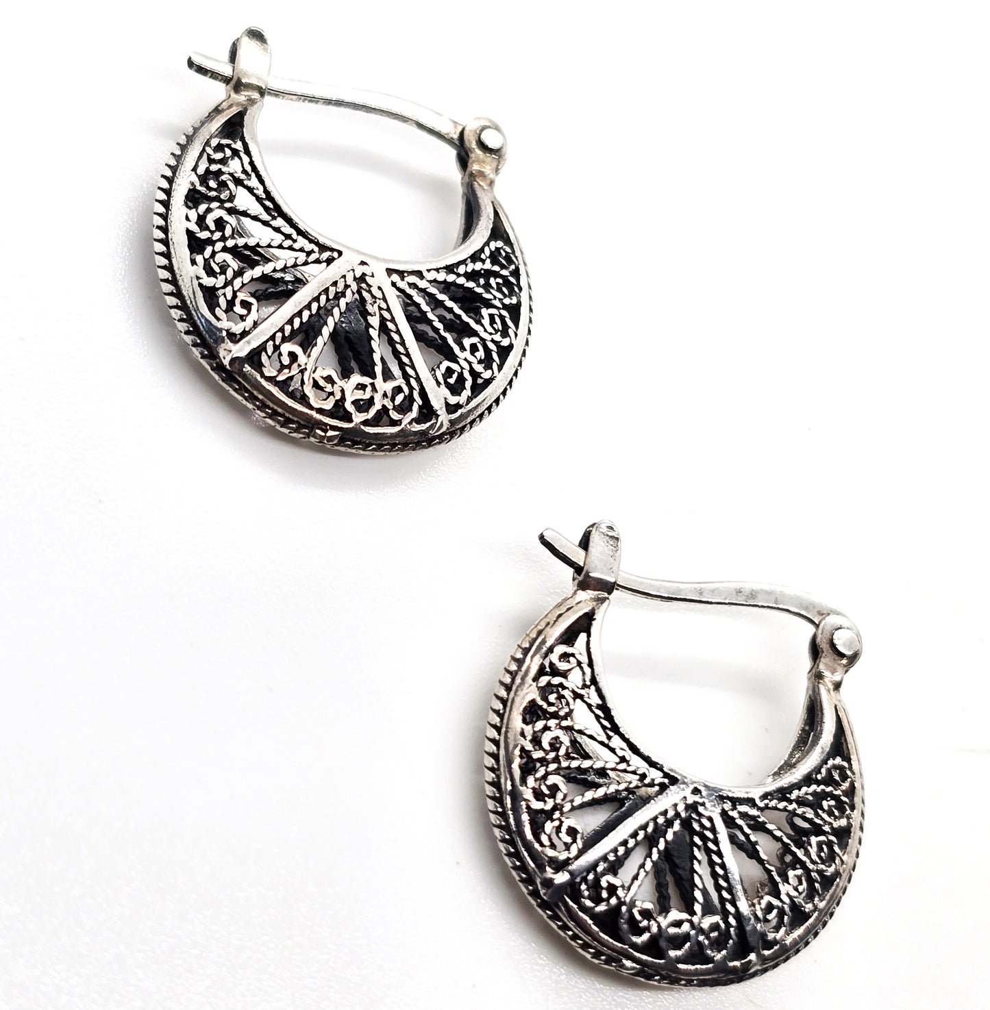 Filigree sterling silver lever back Signed TH vintage tribal bali hoop earrings
