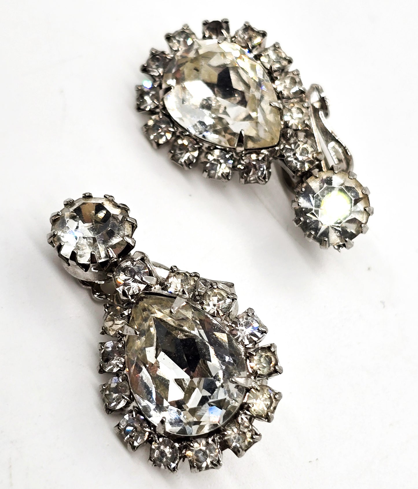 Weiss large pear cut clear rhinestone halo vintage chaton signed clip on earrings