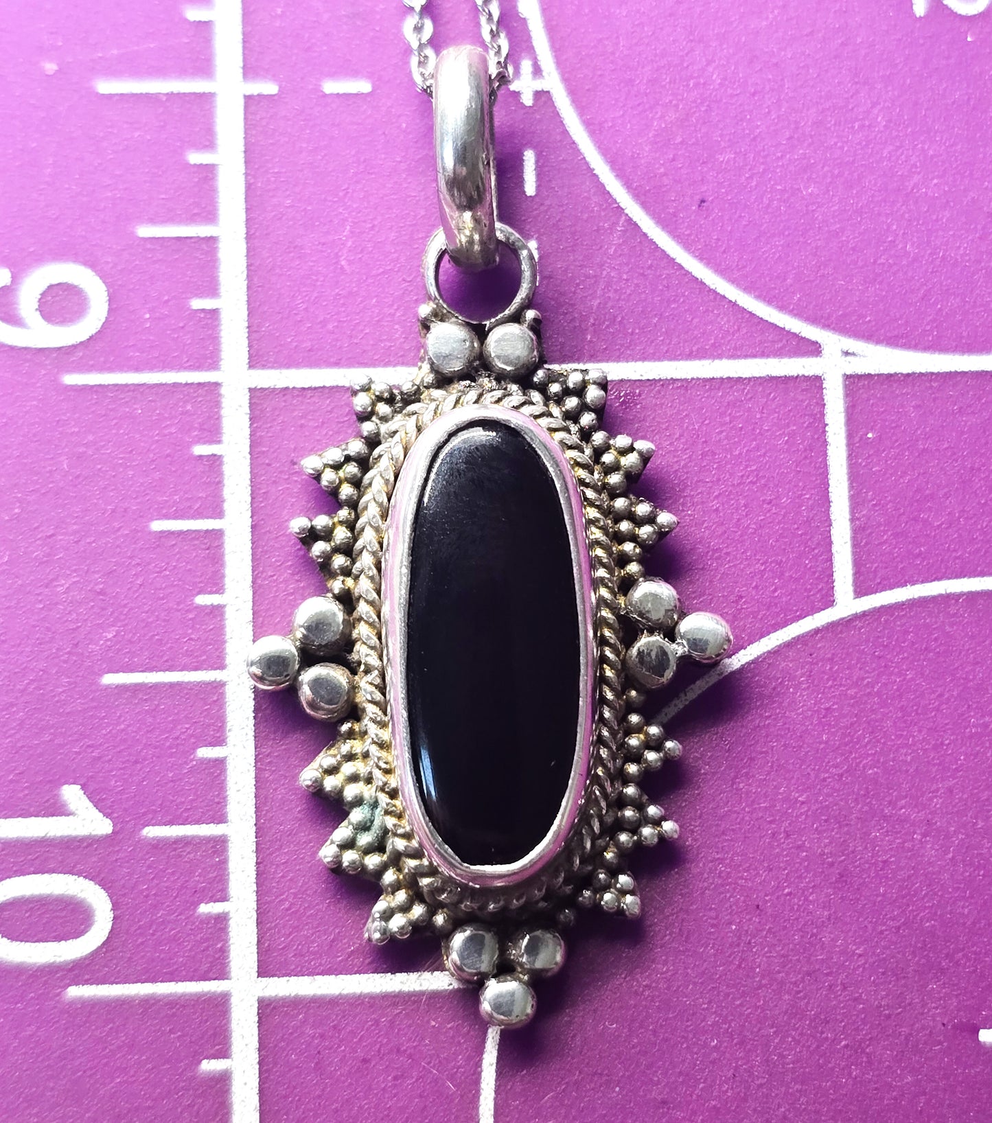 Black onyx vintage sterling silver bali decorated pendant necklace