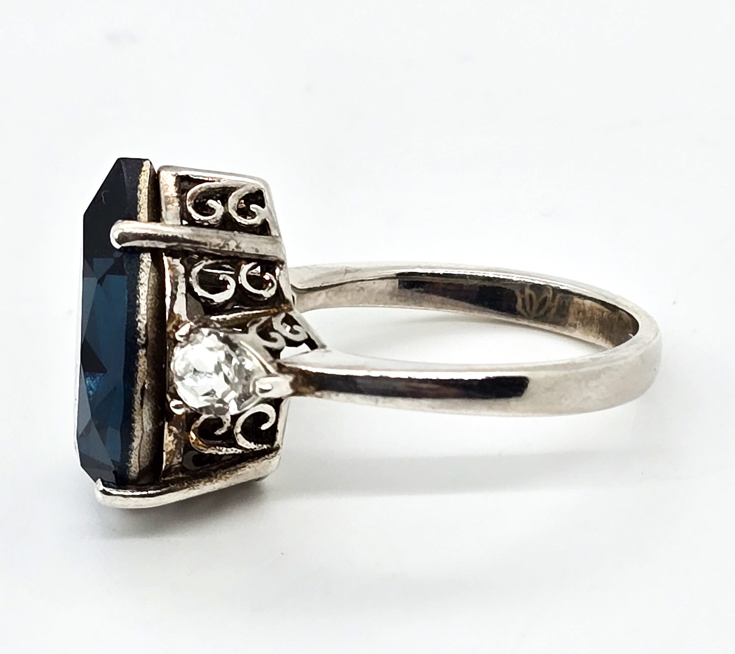 D'Joy Blue Cubic Zirconia Pear cut sterling silver ring with clear accents size 9