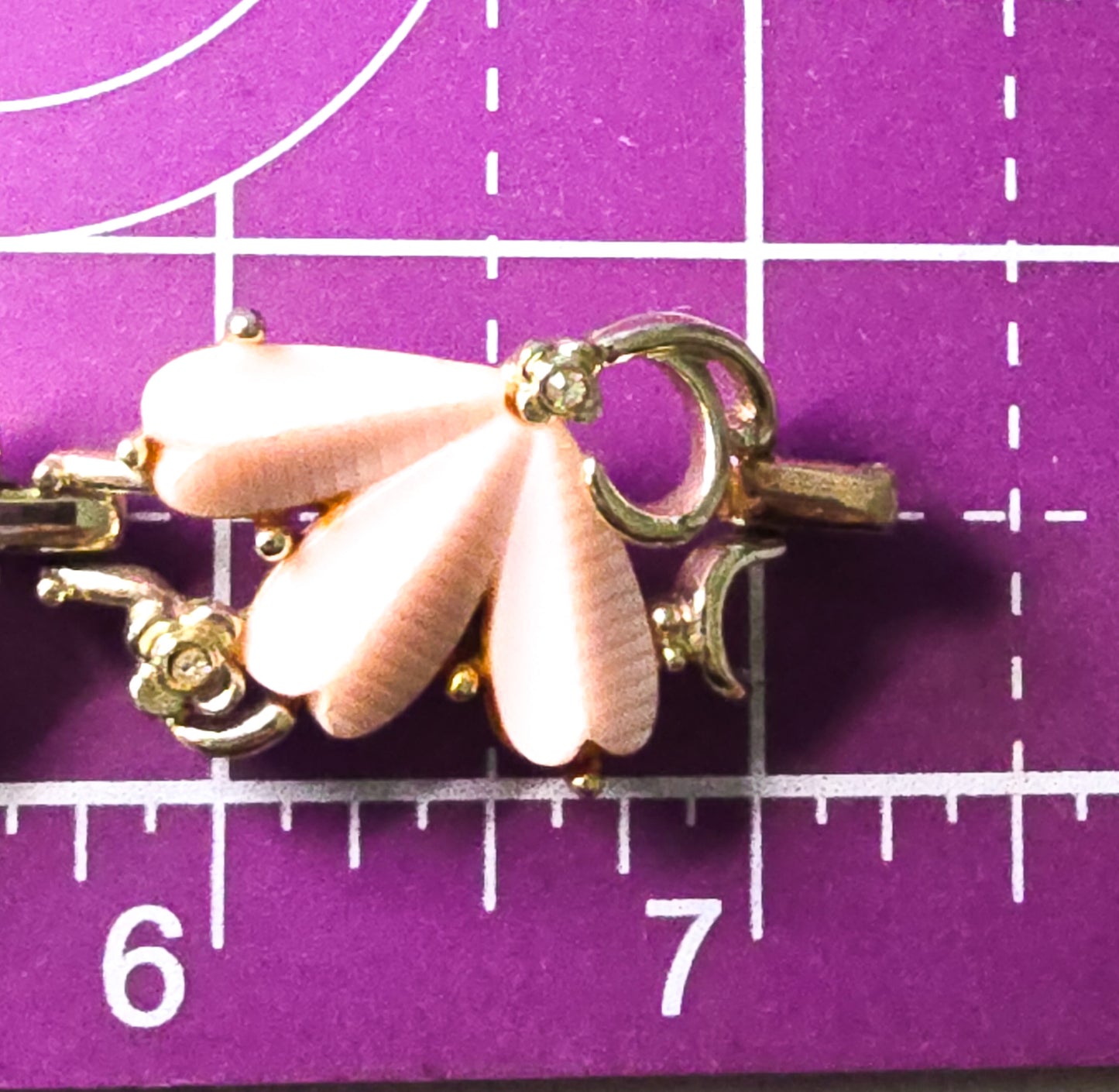 Bogoff Pink Thermoset and rhinestone vintage signed gold toned flower bracelet