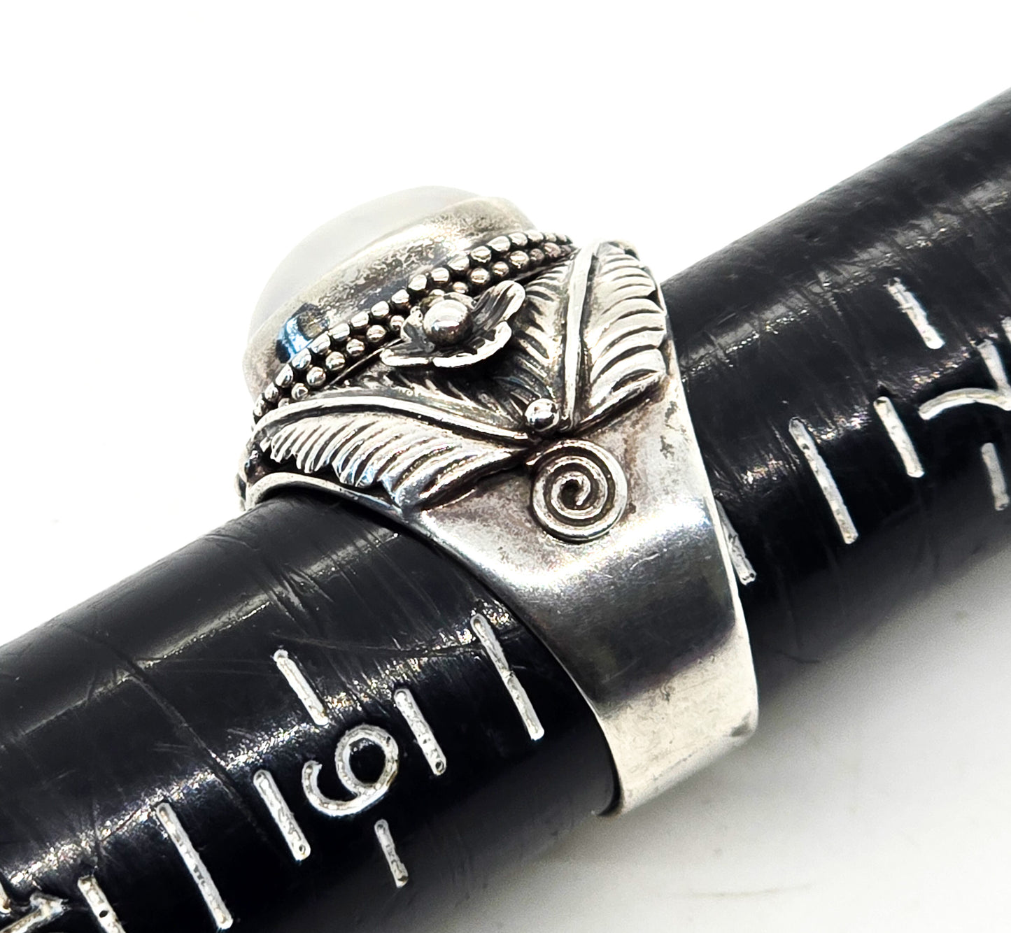 Meran Southwestern Pearl Tribal Feather ring Indonesia Sterling silver ring size 8