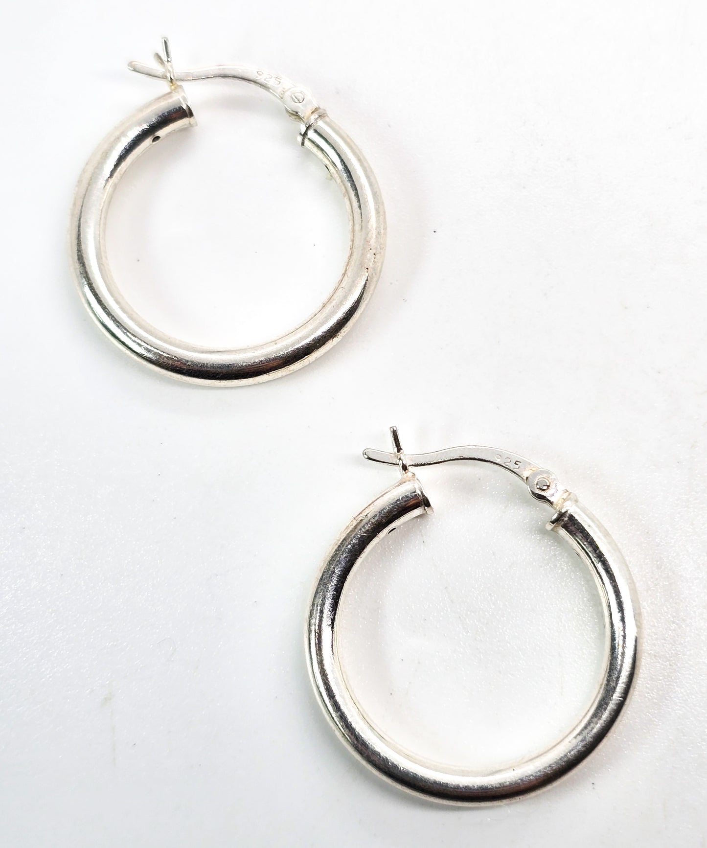 Thick round lever back sterling silver vintage retro hoop earrings