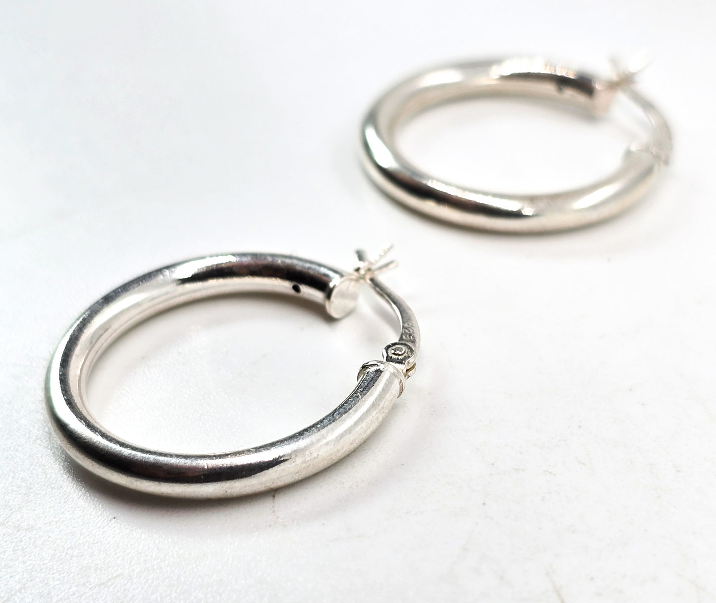 Thick round lever back sterling silver vintage retro hoop earrings