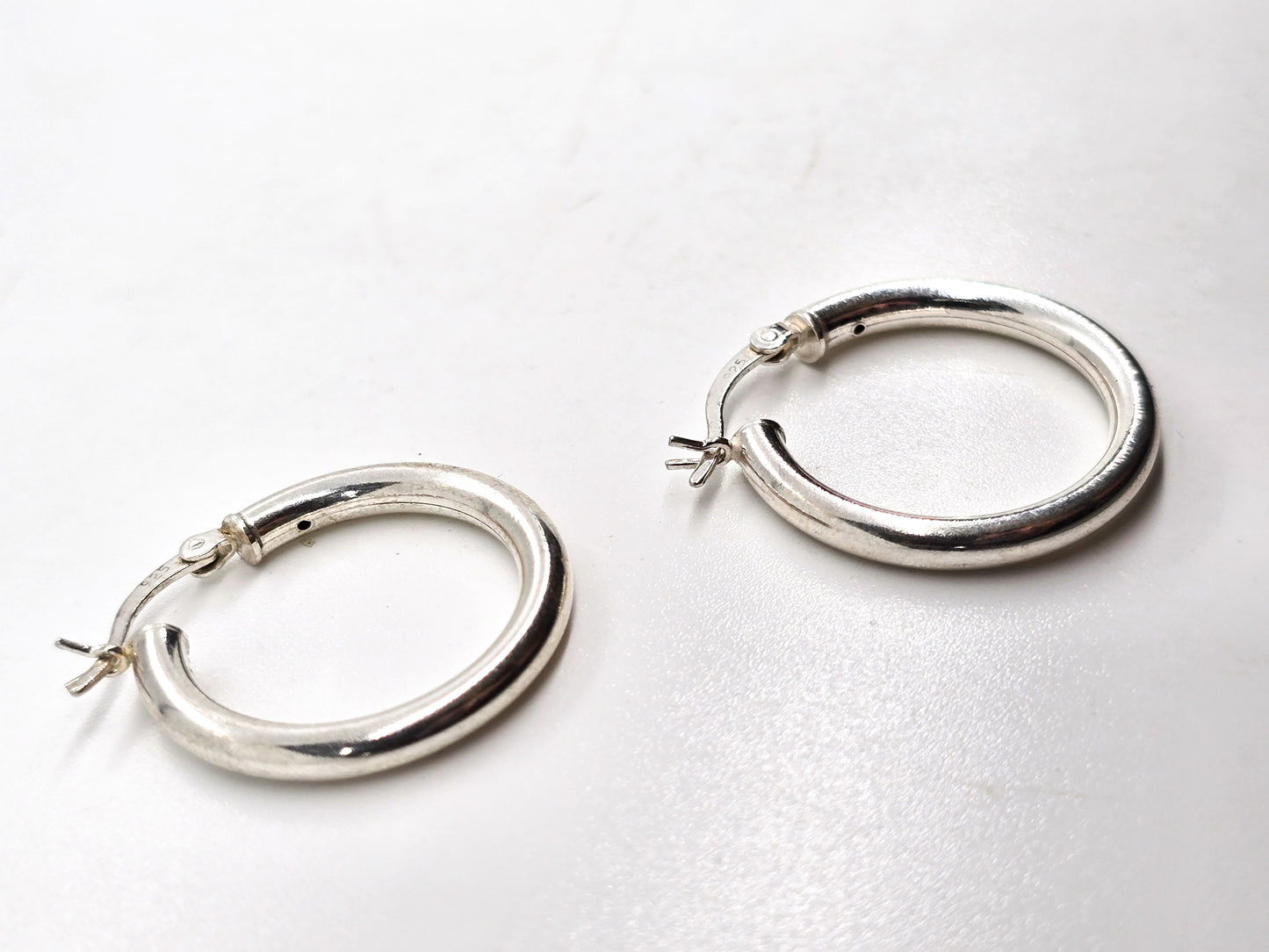 Thick round lever back sterling silver vintage retro hoop earrings