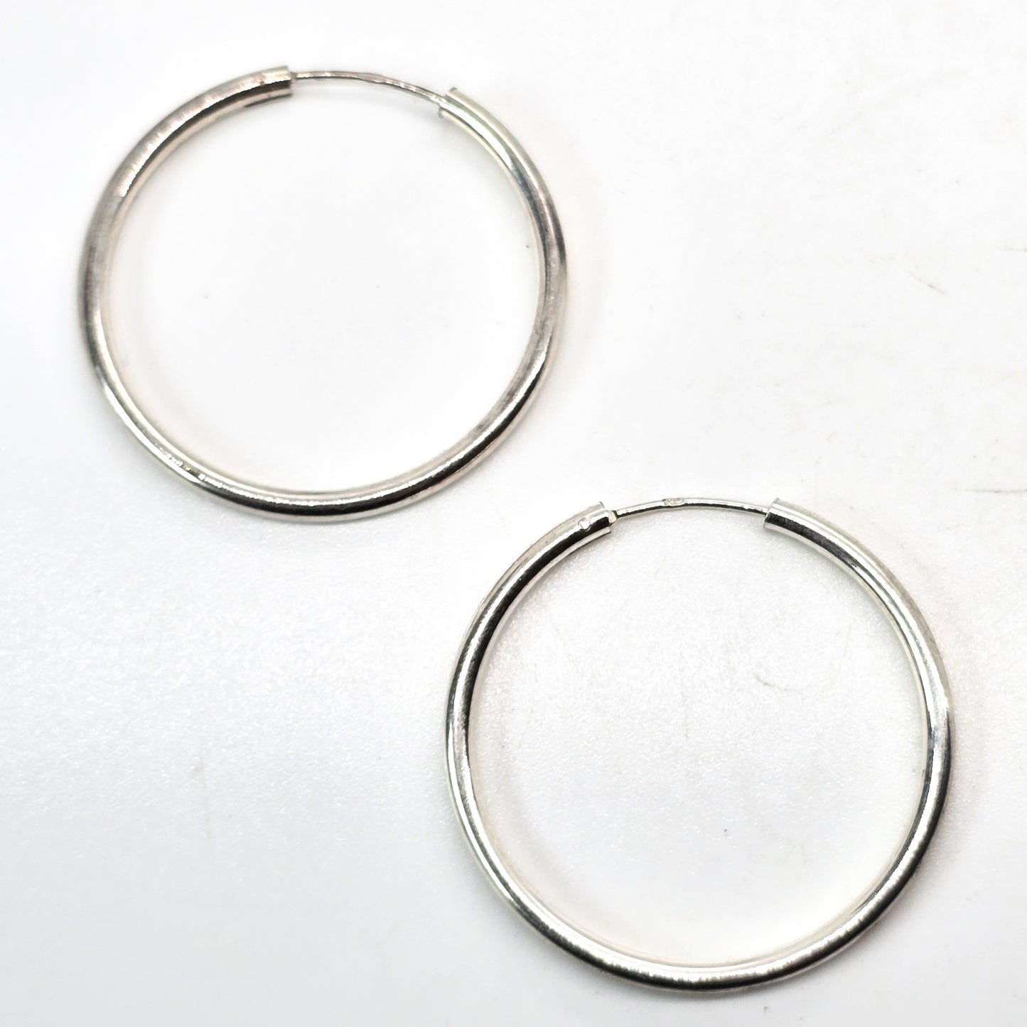 Thin silver hoops internal threaded vintage retro hoop earrings