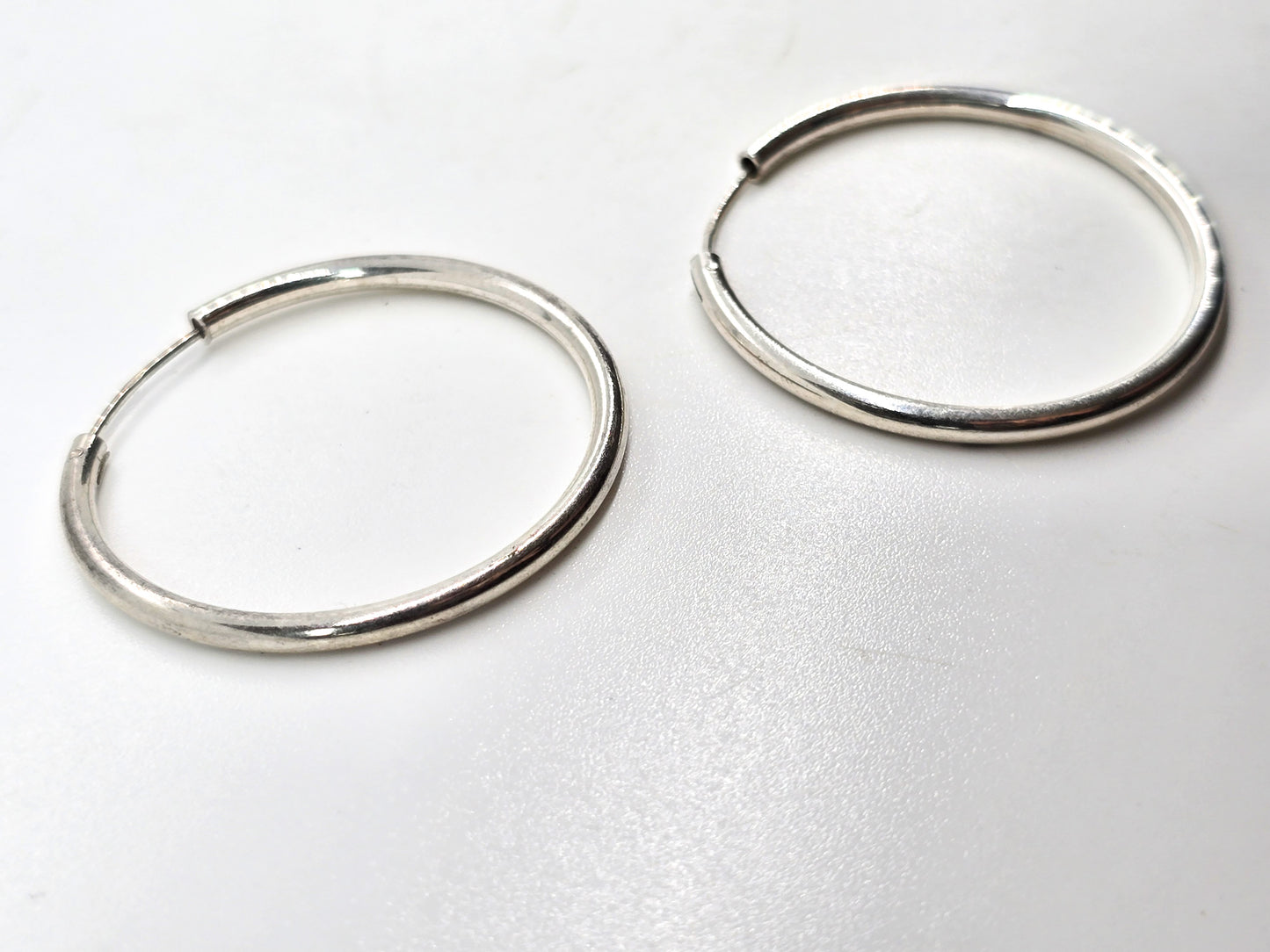 Thin silver hoops internal threaded vintage retro hoop earrings