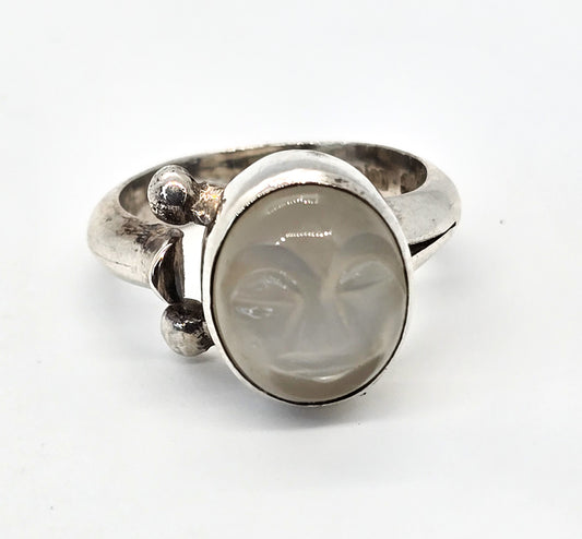 Sajen Moon Face carved Mother of Pearl sterling silver ring size 6
