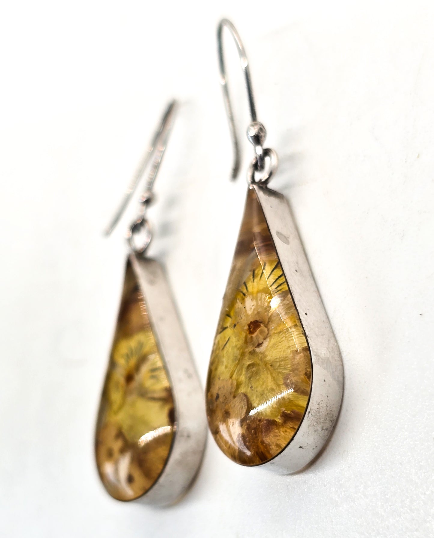 Annika Witt ATI dried flowers acrylic signed sterling silver Mexico drop earrings