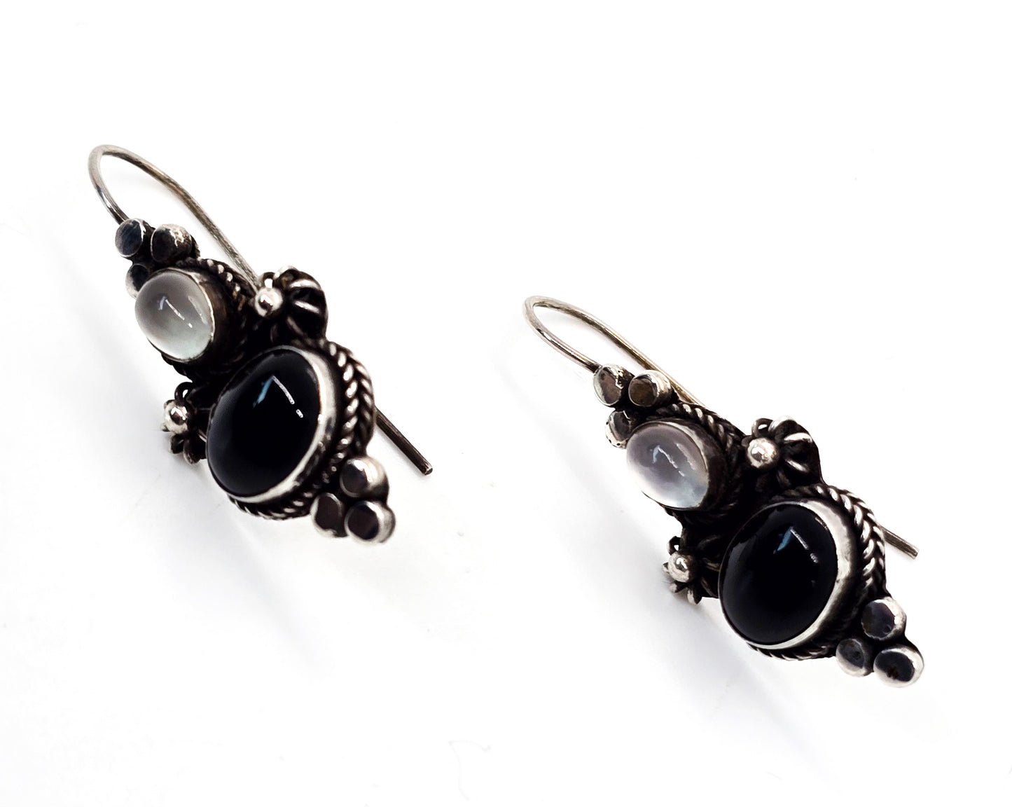 FAS onyx and white cat's eye chatoyant gemstone sterling silver earrings