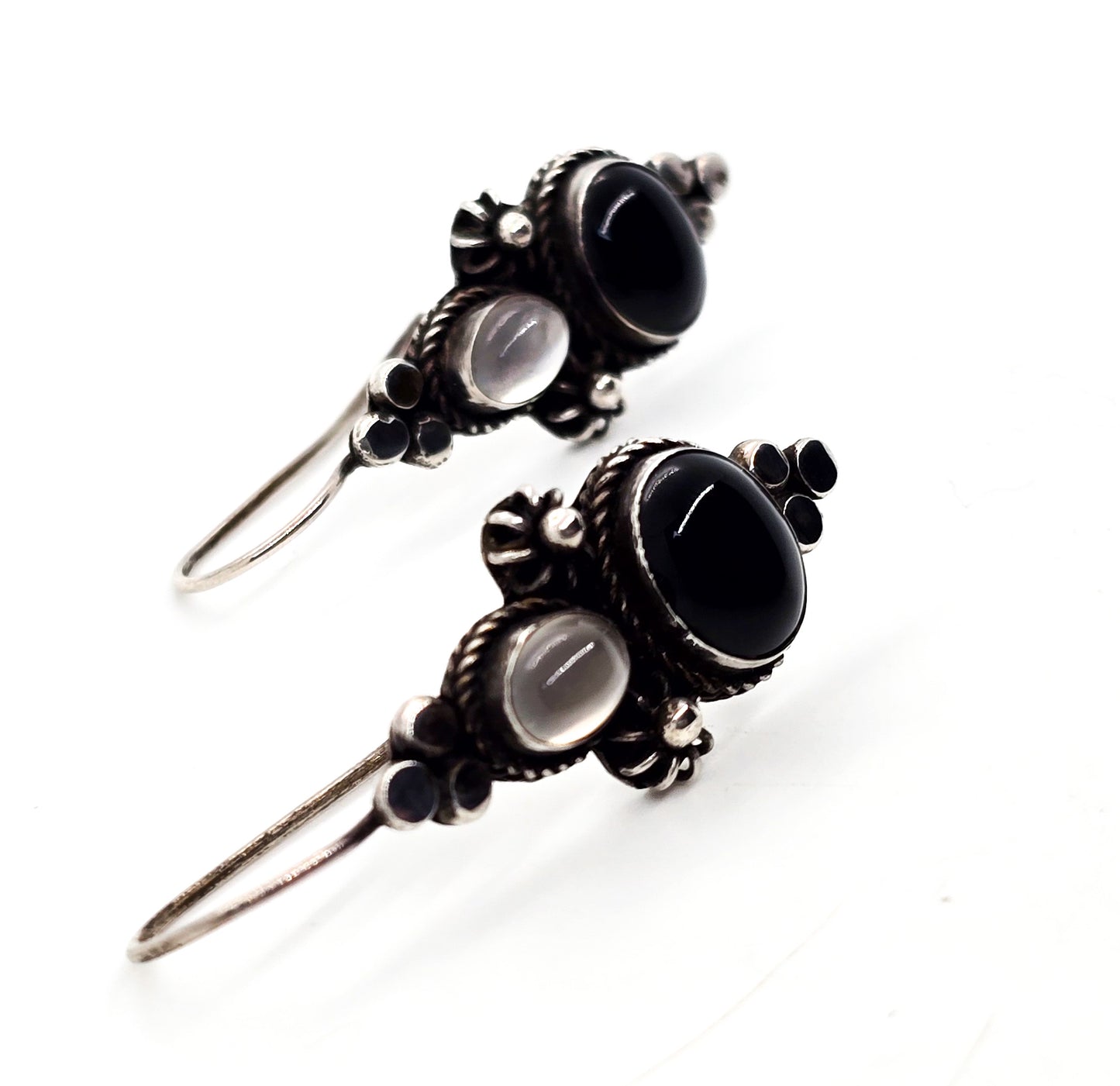 FAS onyx and white cat's eye chatoyant gemstone sterling silver earrings