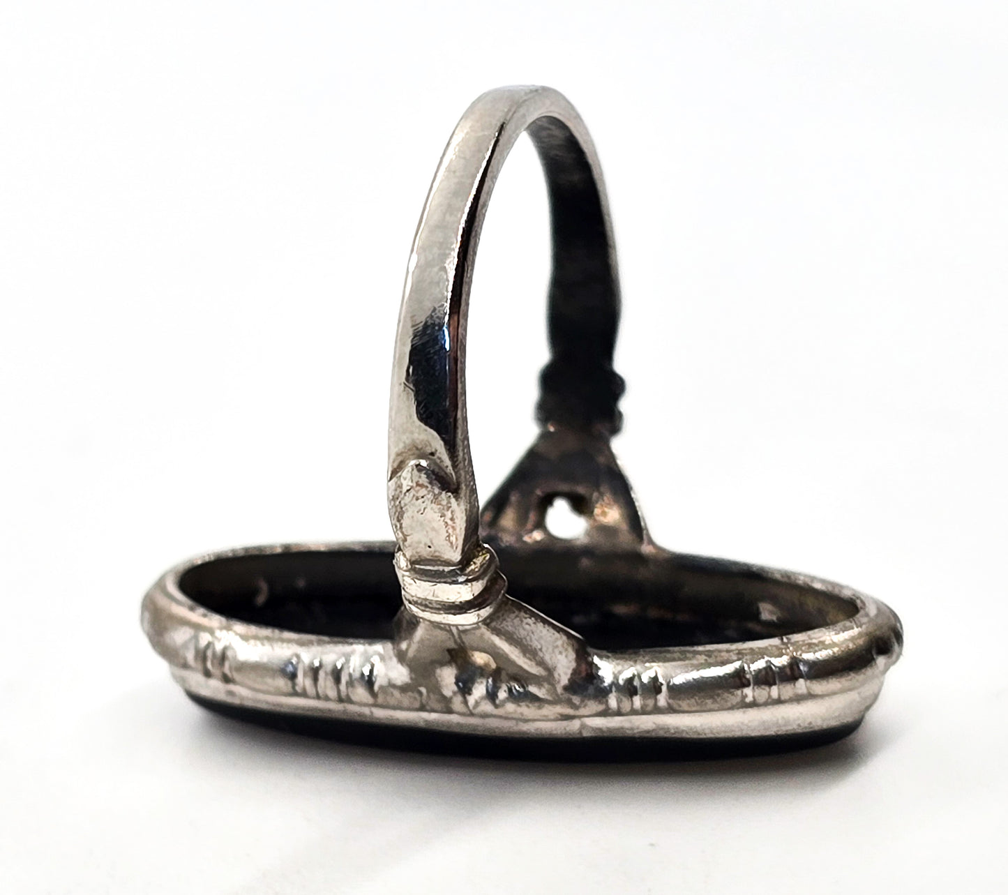 Uncas Art Deco black onyx antique sterling silver ring size 4 and 1/2