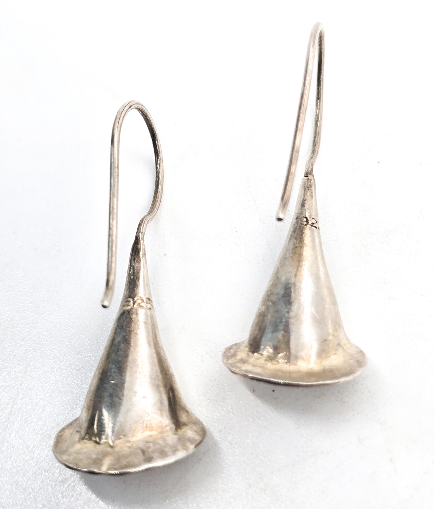 Cala Lilly solid sterling silver vintage flower with stamen drop earrings
