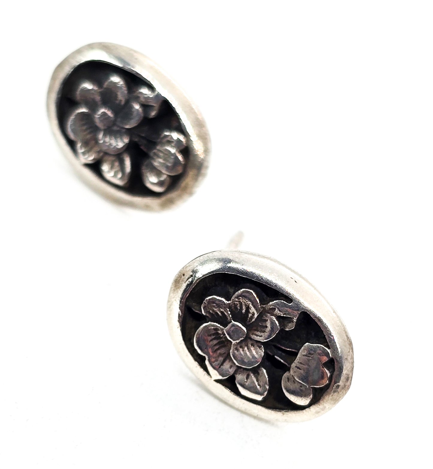Blooming flower shadowbox vintage 3D sterling silver stud earrings