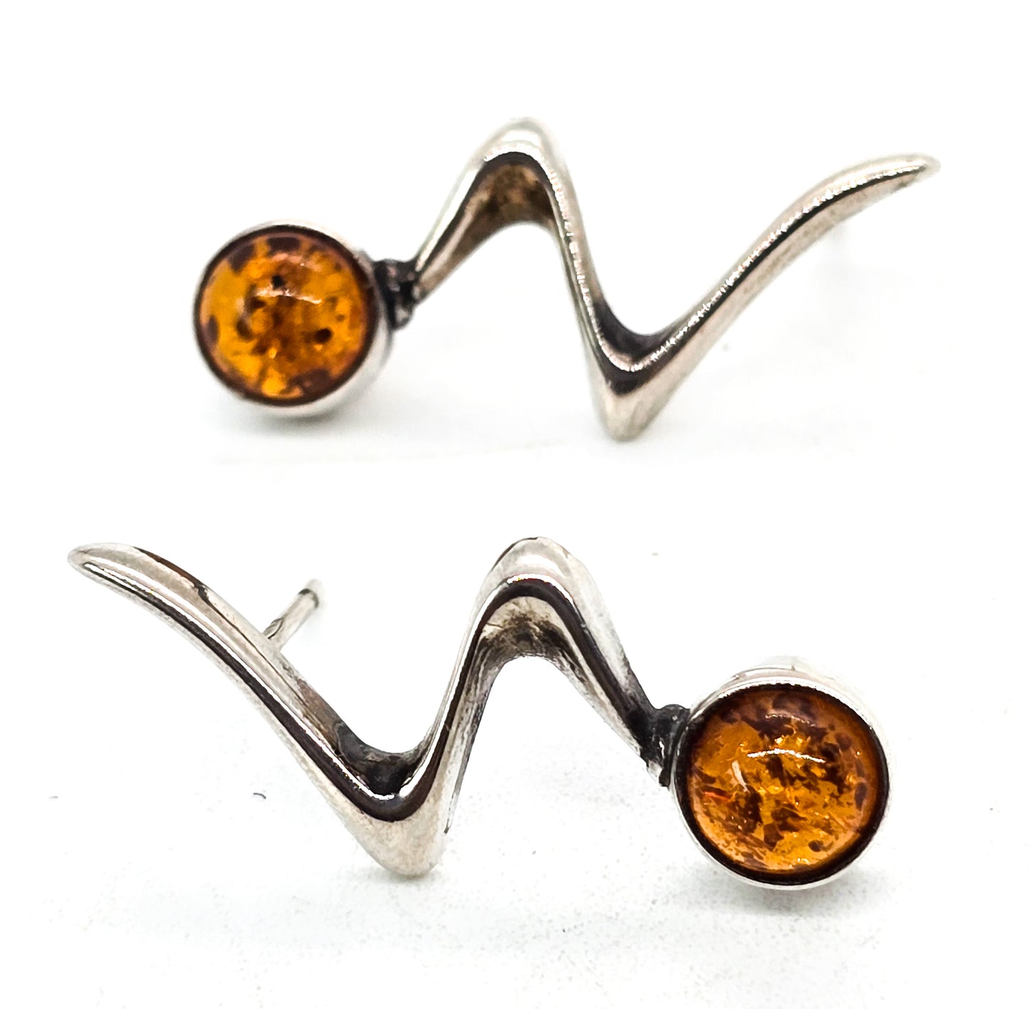 Modernist abstract cognac Baltic Amber zig zag vintage sterling silver earrings